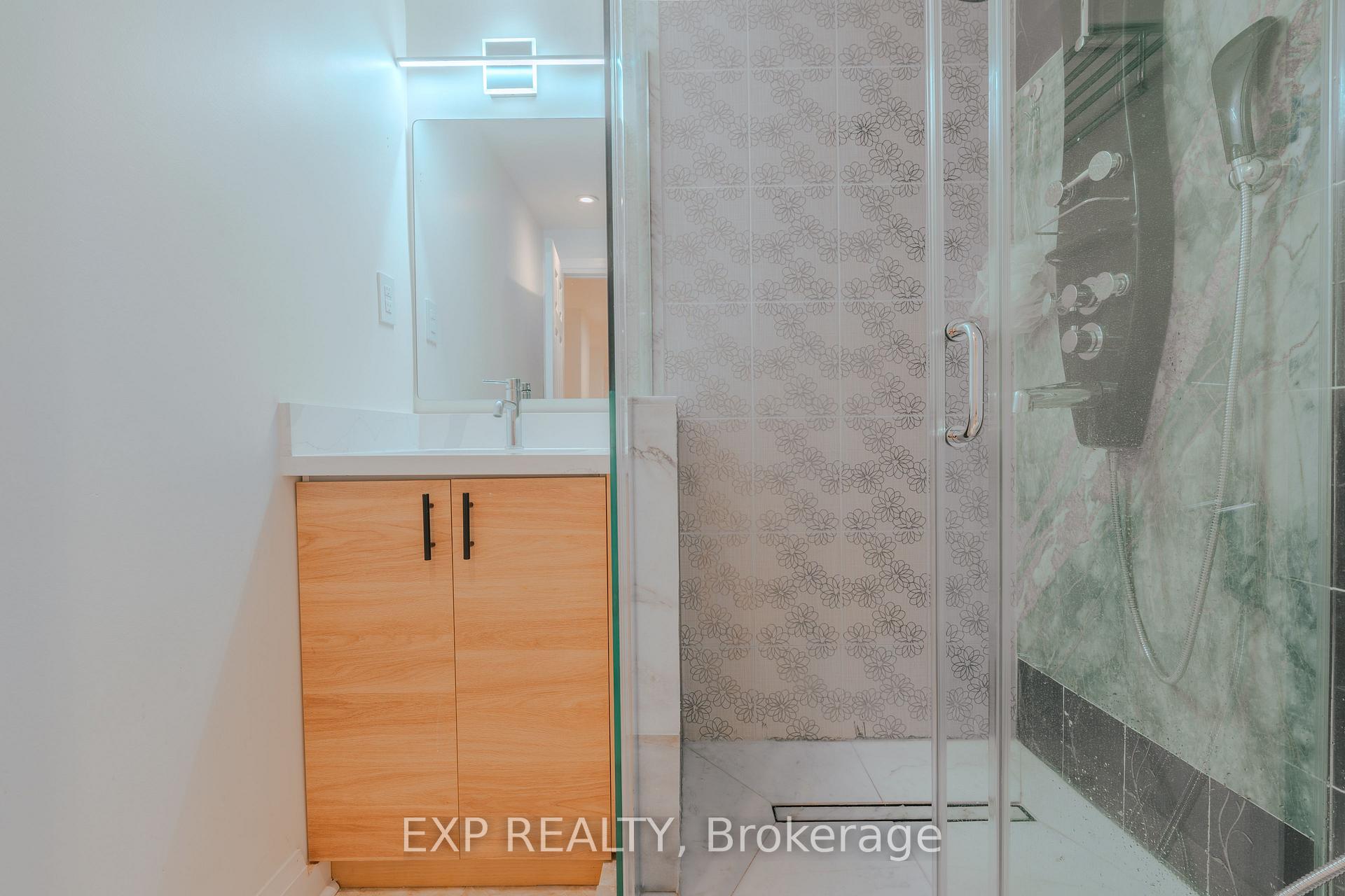 Photo 45 of 3257 Monica Drive, Mississauga, Malton — HOMEH