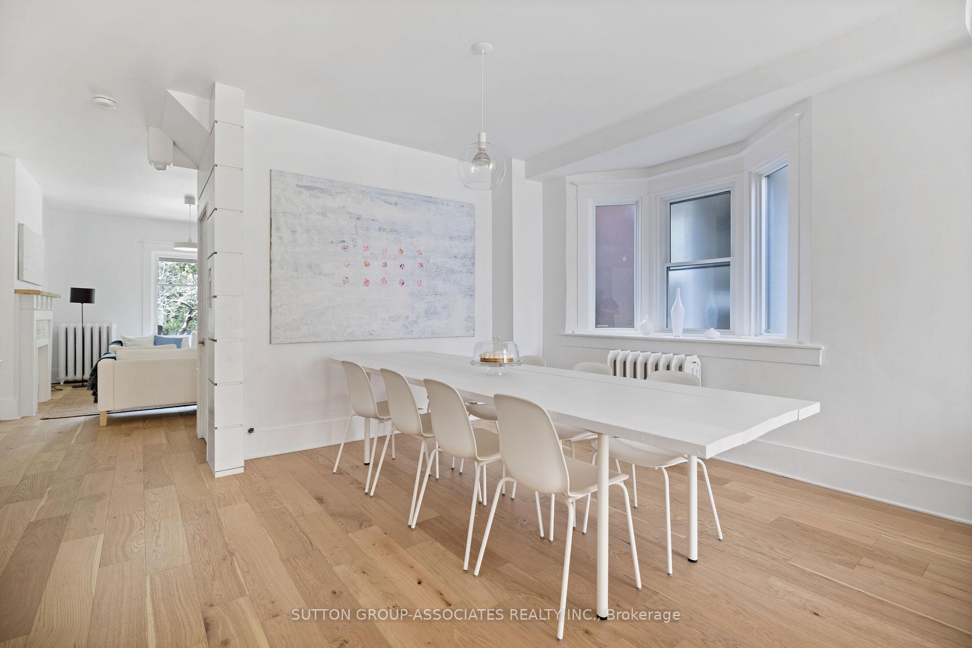 Photo 5 of 853 Manning Avenue, Toronto, The Annex — HOMEH