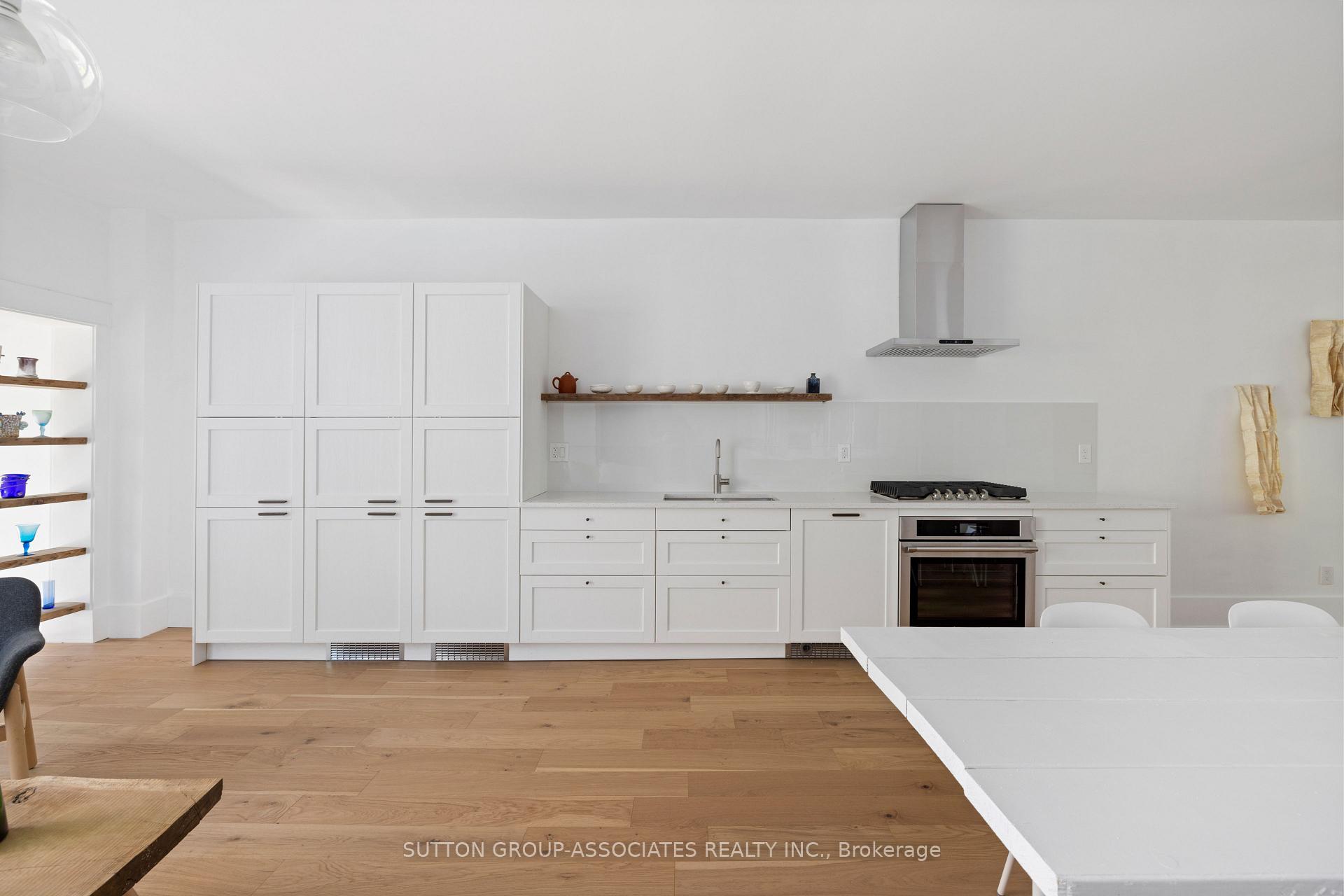 Photo 8 of 853 Manning Avenue, Toronto, The Annex — HOMEH