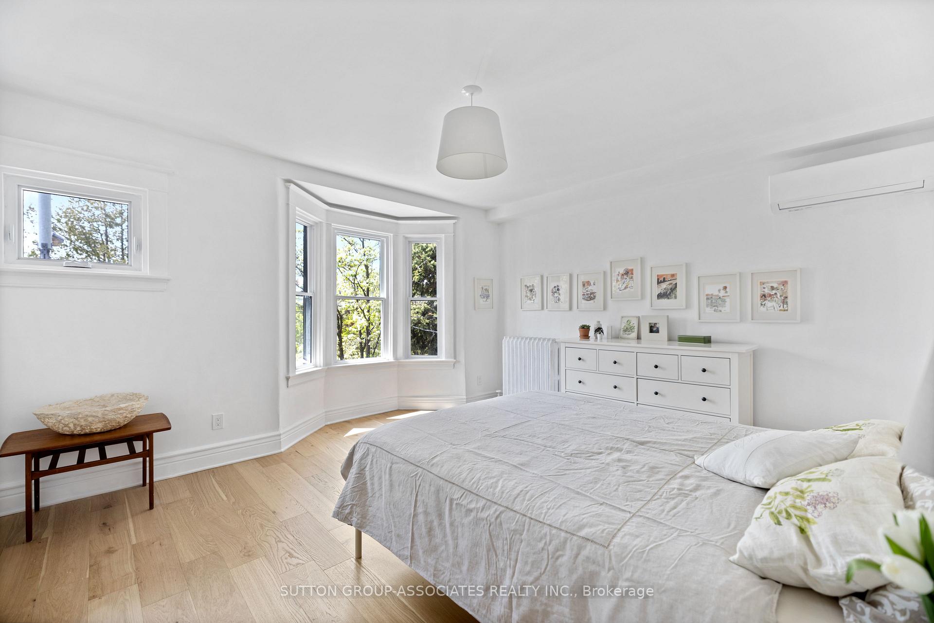 Photo 18 of 853 Manning Avenue, Toronto, The Annex — HOMEH