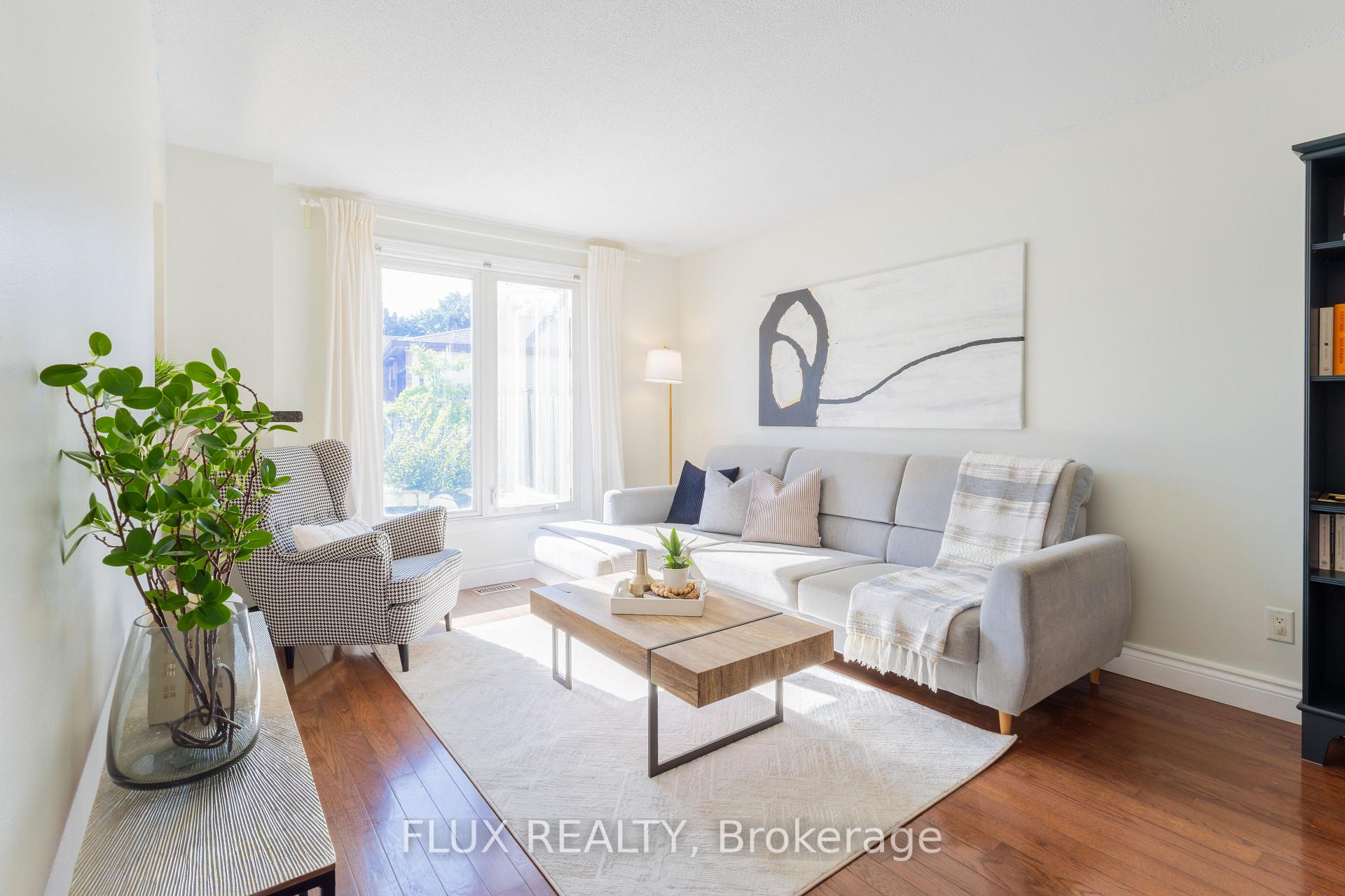 Photo 4 of 588 Drummerhill Crescent, Waterloo, Maple Hills — HOMEH