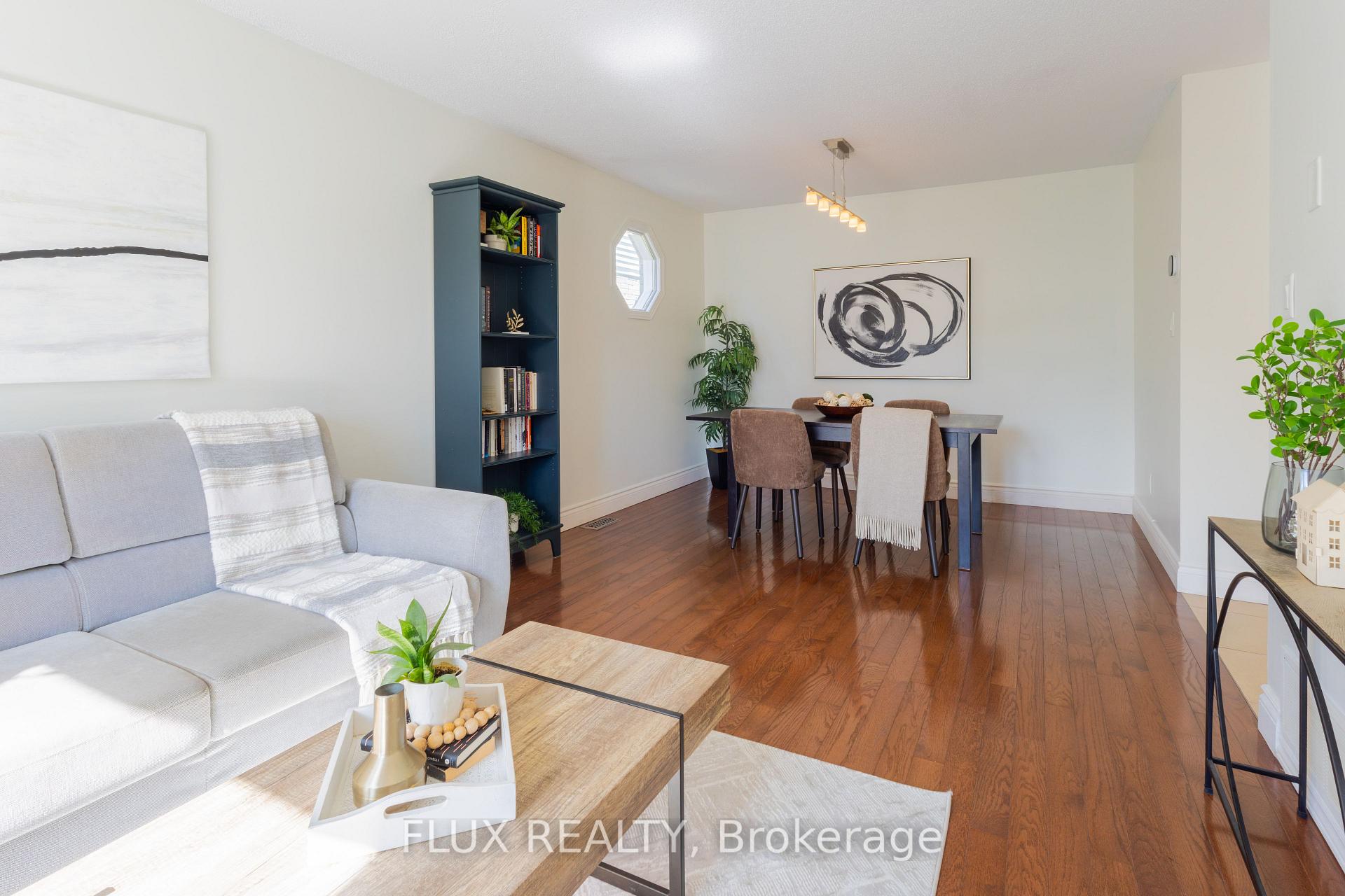 Photo 5 of 588 Drummerhill Crescent, Waterloo, Maple Hills — HOMEH