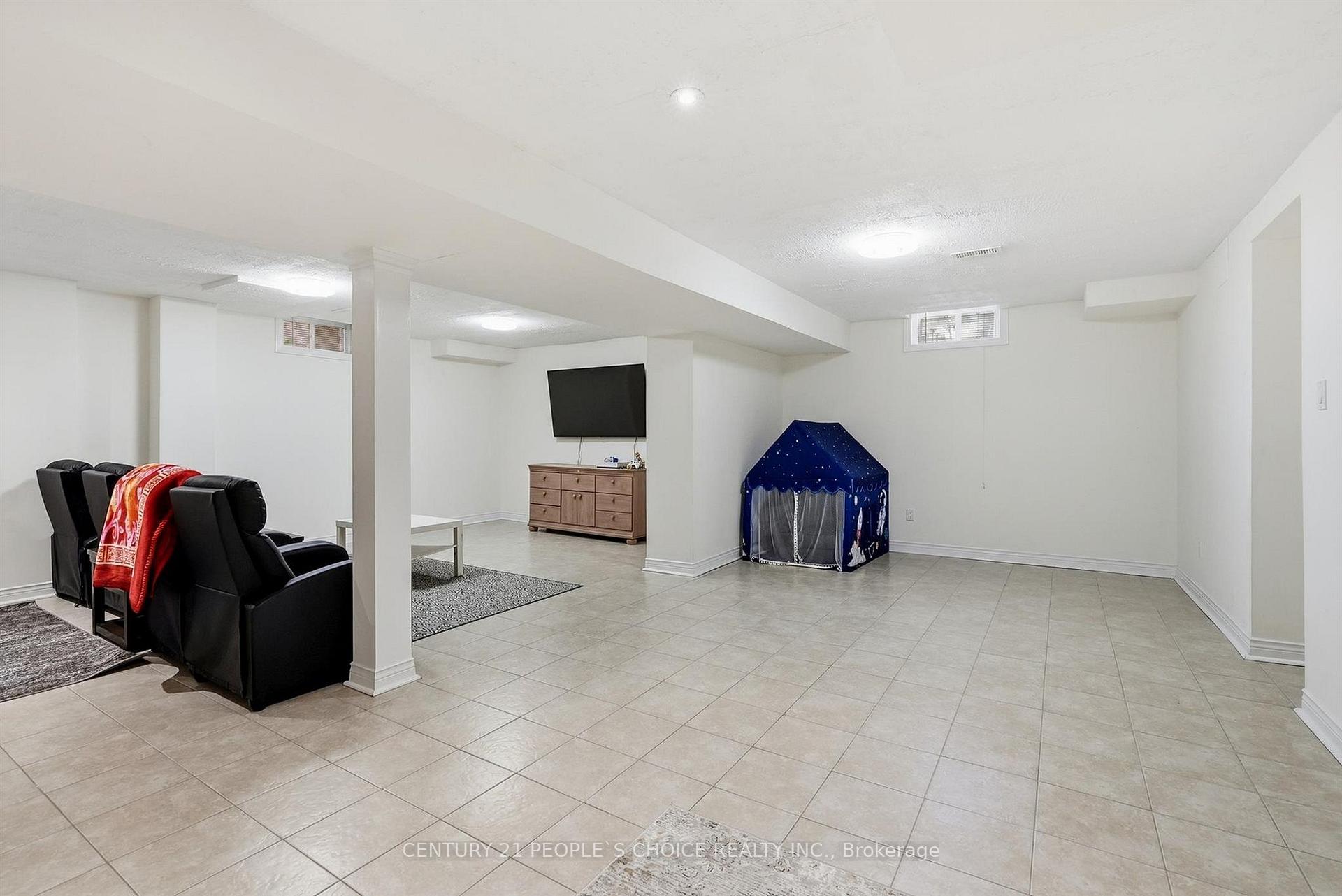 Photo 35 of 17 Chatterson Street, Whitby, Rolling Acres — HOMEH