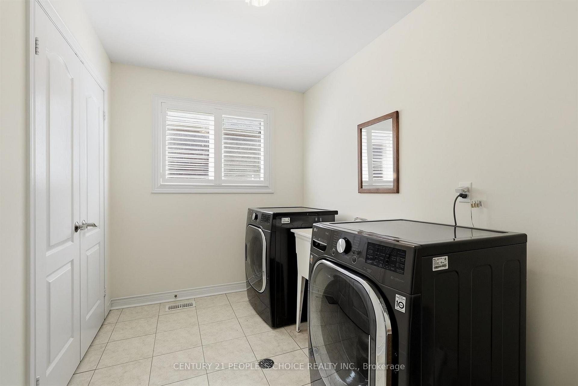 Photo 39 of 17 Chatterson Street, Whitby, Rolling Acres — HOMEH