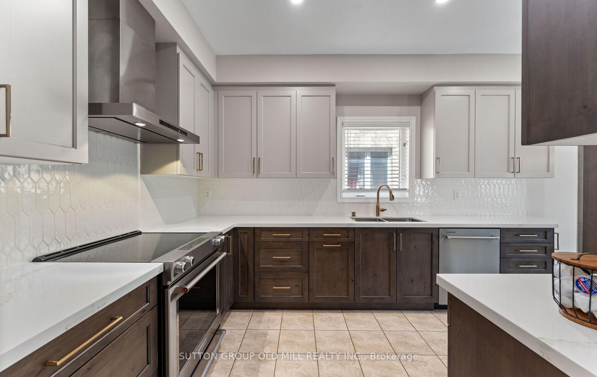 Photo 3 of 201 Vellore Park Avenue, Vaughan, Vellore Village — HOMEH