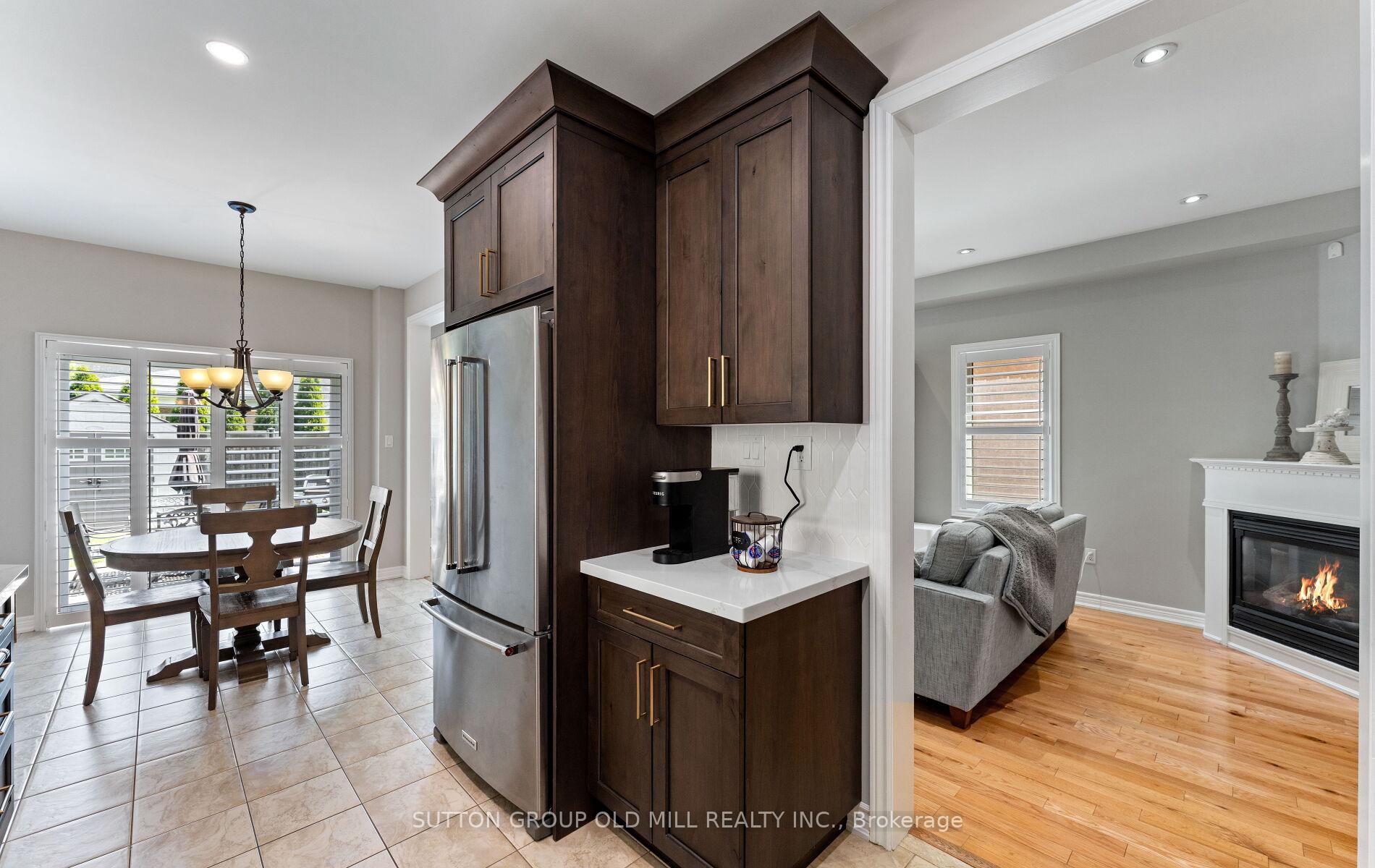 Photo 5 of 201 Vellore Park Avenue, Vaughan, Vellore Village — HOMEH