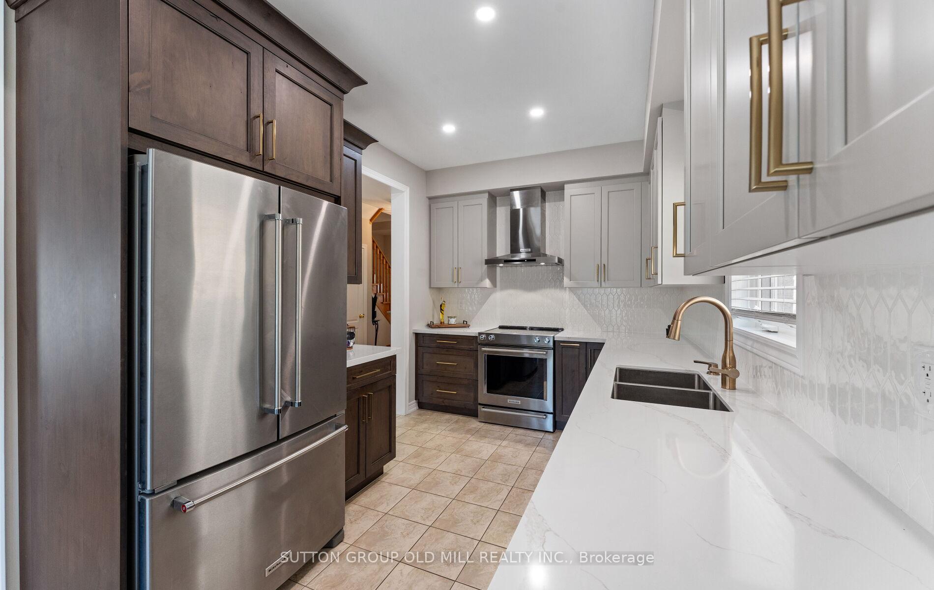 Photo 7 of 201 Vellore Park Avenue, Vaughan, Vellore Village — HOMEH