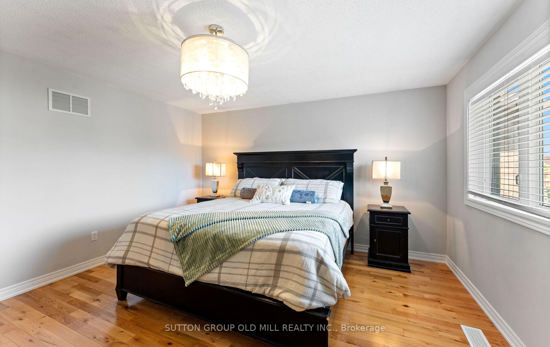 Photo 18 of 201 Vellore Park Avenue, Vaughan, Vellore Village — HOMEH