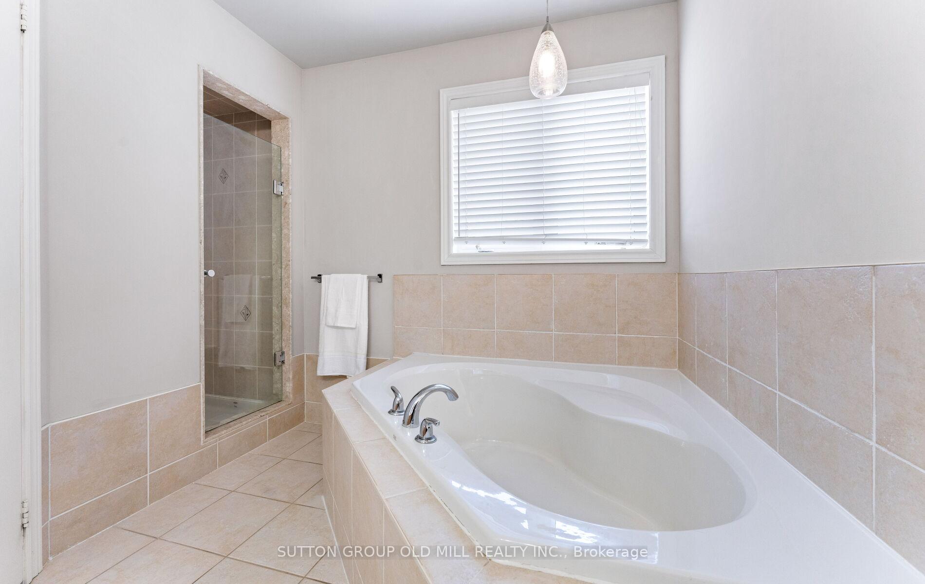 Photo 21 of 201 Vellore Park Avenue, Vaughan, Vellore Village — HOMEH