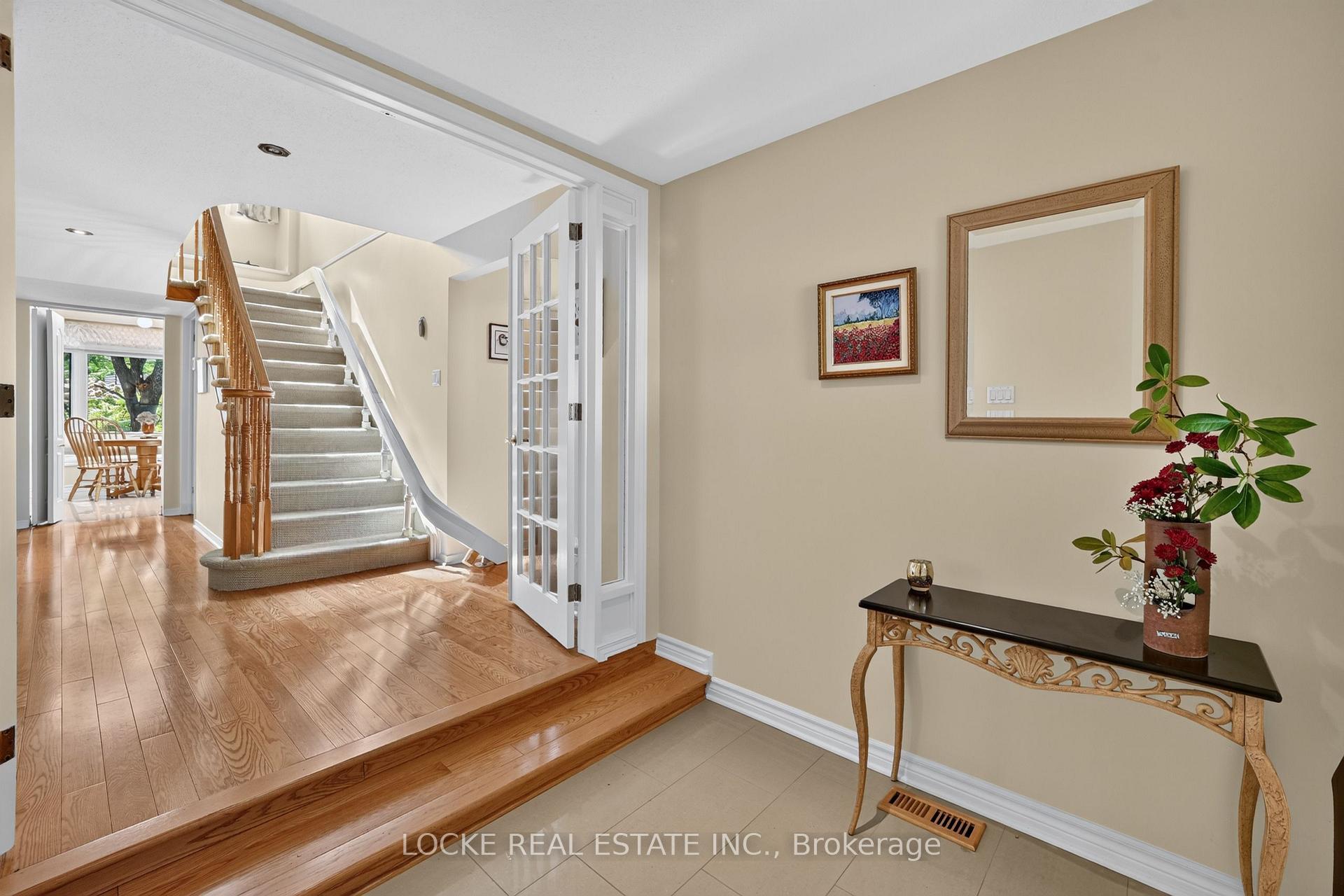 Photo 3 of 1672 Des Ravins Place, Ottawa, Chapel Hill — HOMEH