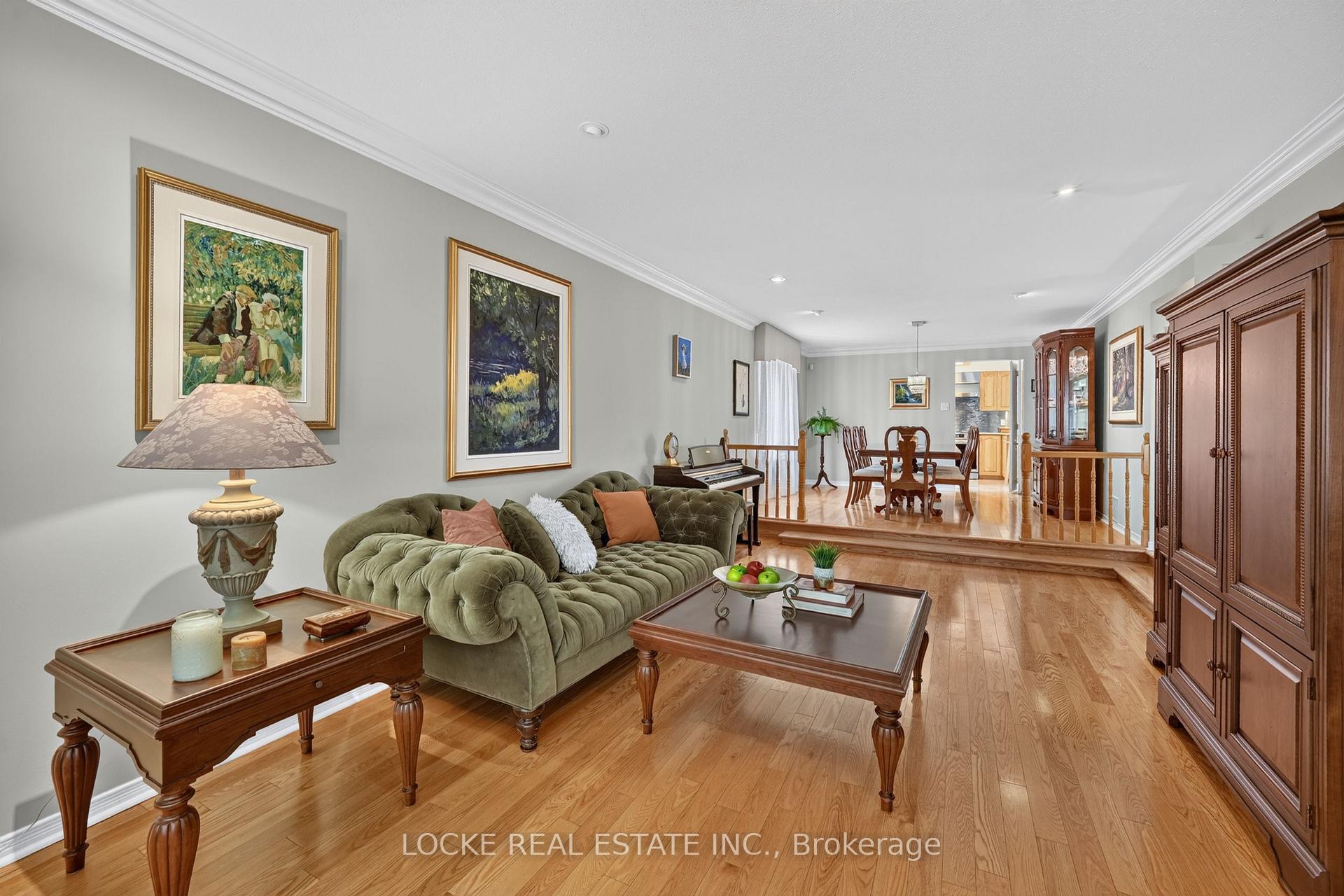 Photo 7 of 1672 Des Ravins Place, Ottawa, Chapel Hill — HOMEH