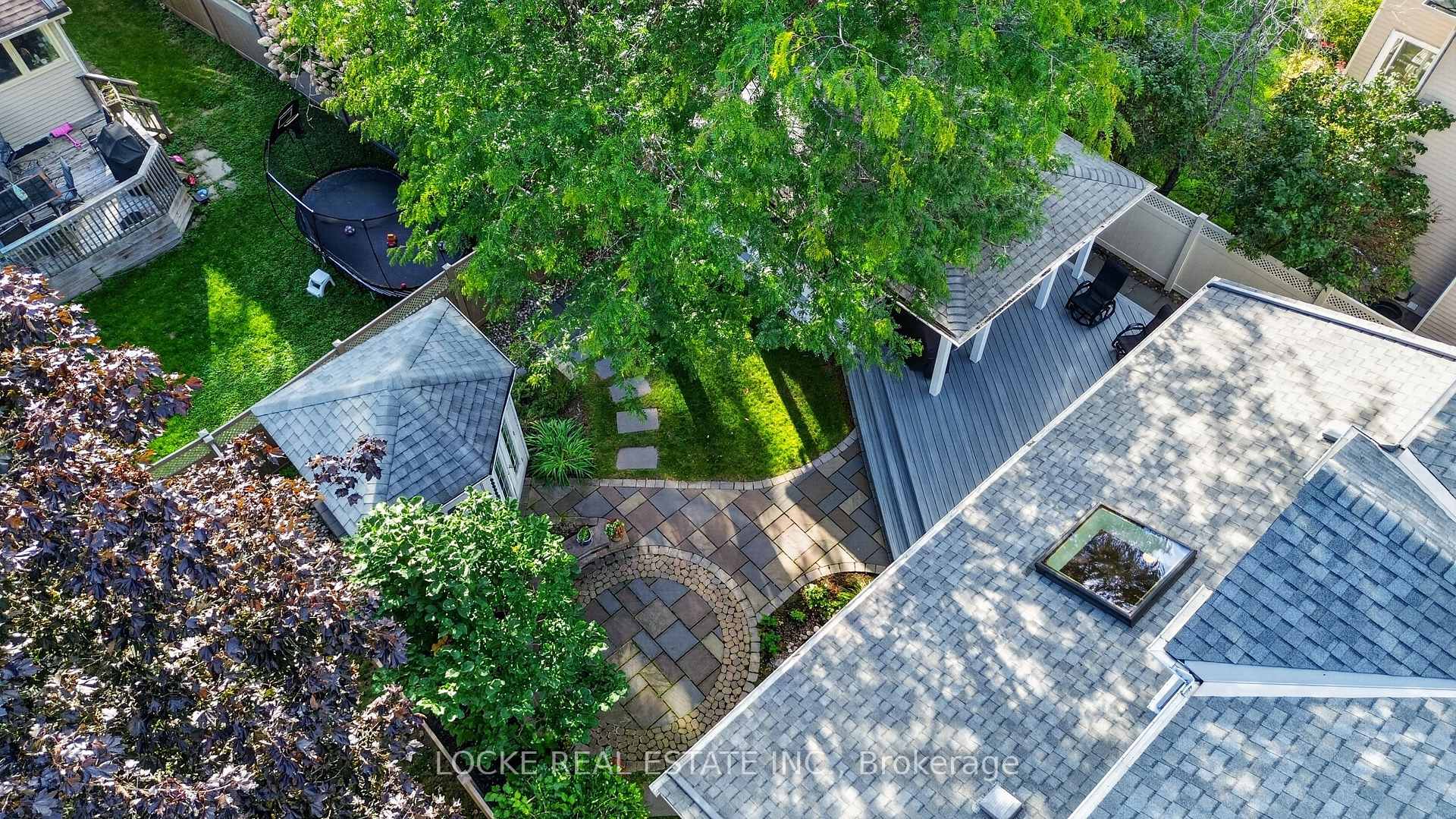 Photo 40 of 1672 Des Ravins Place, Ottawa, Chapel Hill — HOMEH