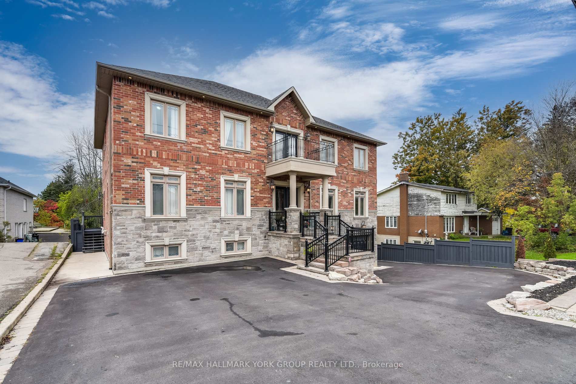 Photo 2 of Unit A, 13086 Keele Street, King, King City — HOMEH