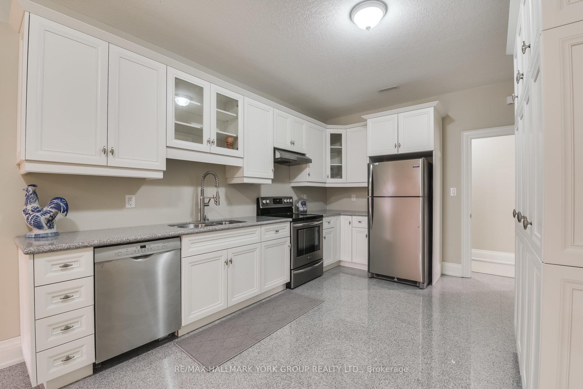 Photo 7 of Unit A, 13086 Keele Street, King, King City — HOMEH