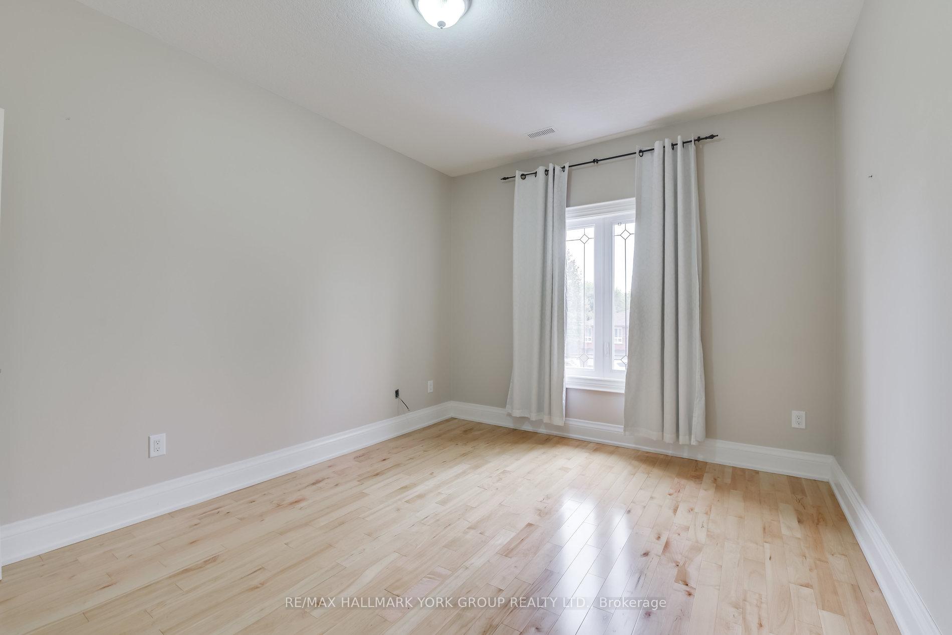 Photo 10 of Unit A, 13086 Keele Street, King, King City — HOMEH