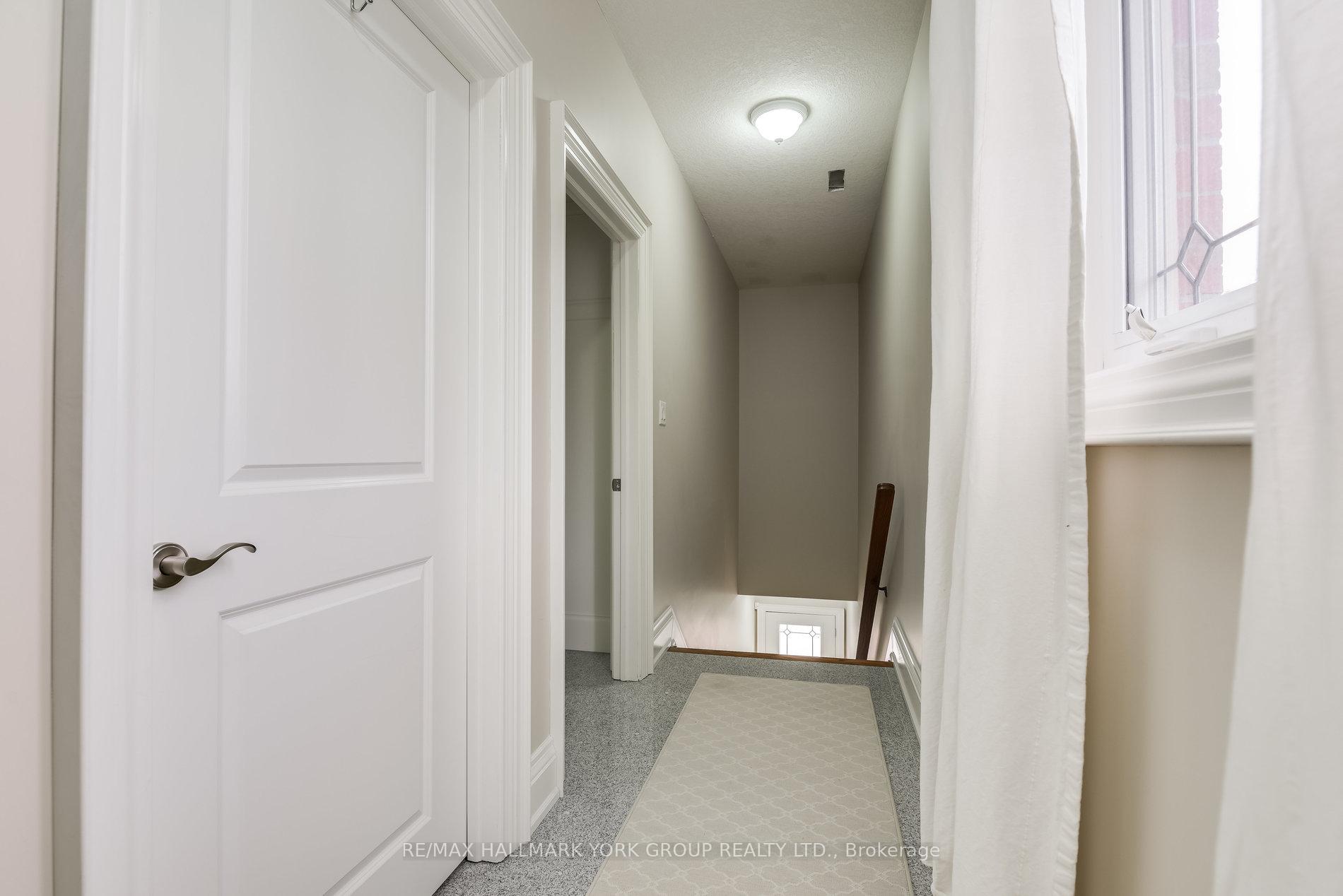 Photo 13 of Unit A, 13086 Keele Street, King, King City — HOMEH