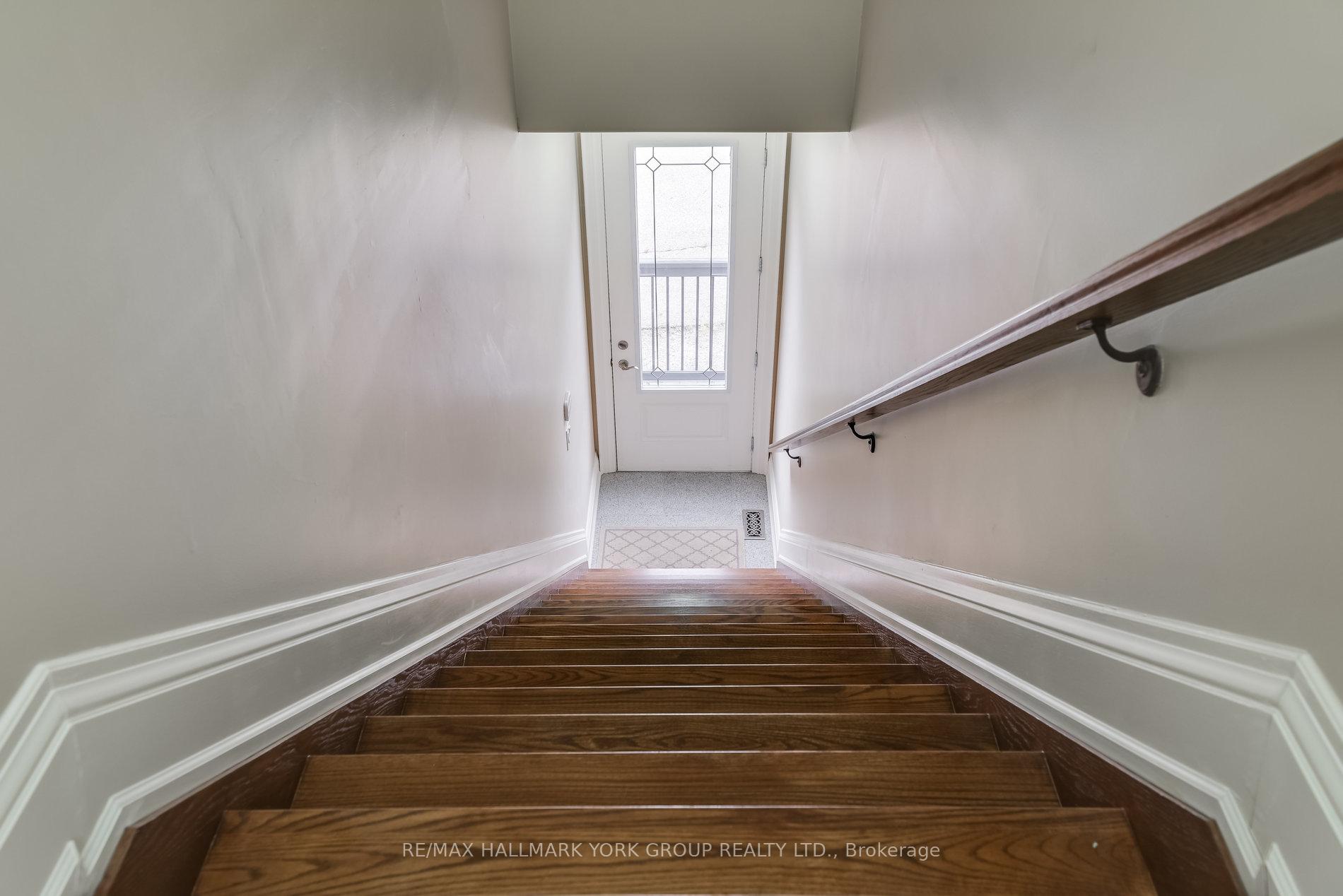 Photo 14 of Unit A, 13086 Keele Street, King, King City — HOMEH