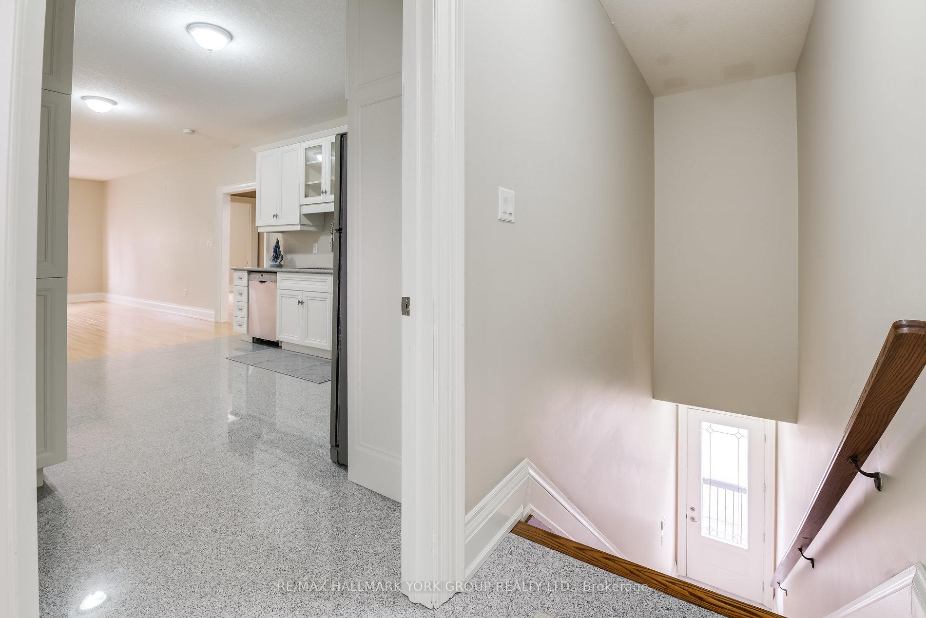 Photo 15 of Unit A, 13086 Keele Street, King, King City — HOMEH