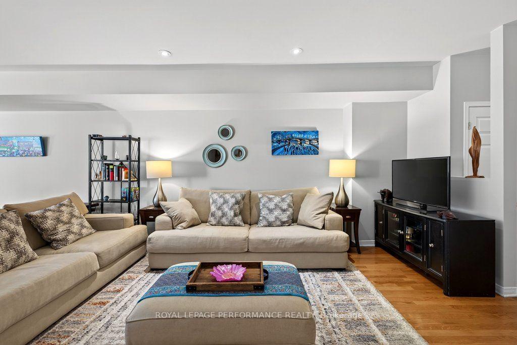 Photo 5 of 34 Steel Street, Ottawa, Beacon Hill South — HOMEH