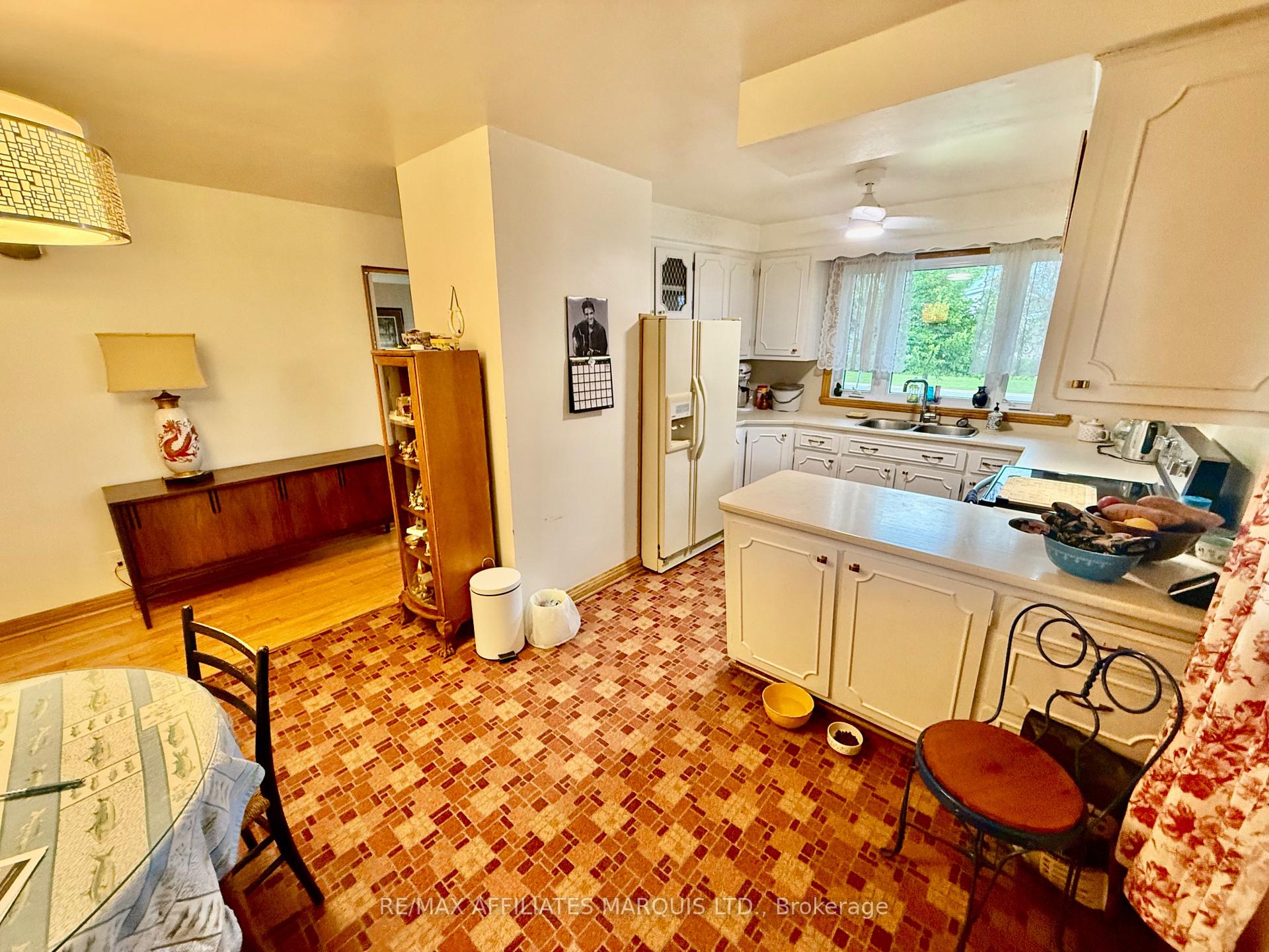 Photo 8 of 403 Anderson Drive, Cornwall, Cornwall — HOMEH