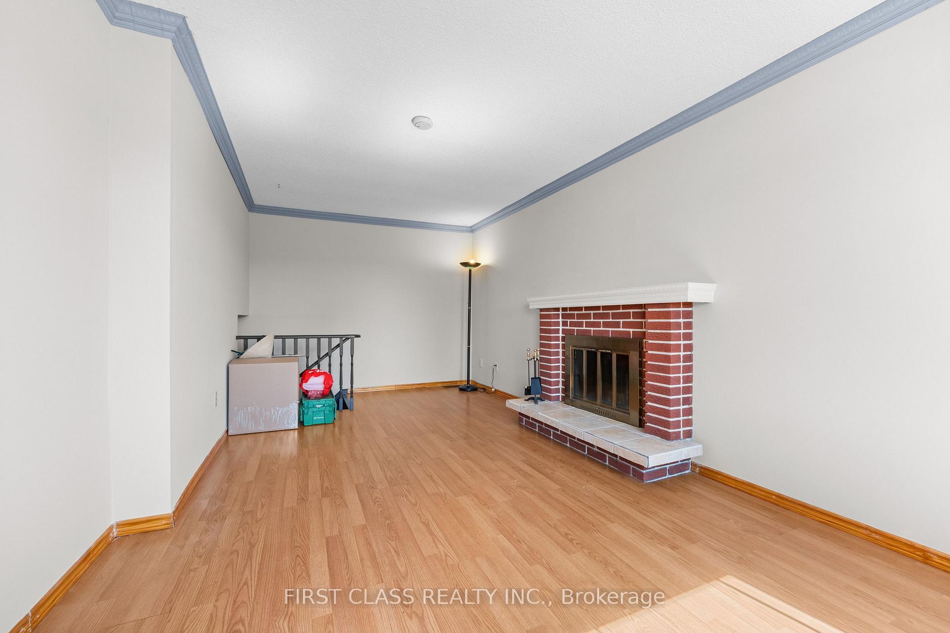 Photo 9 of 4213 Beacon Lane, Mississauga, Creditview — HOMEH