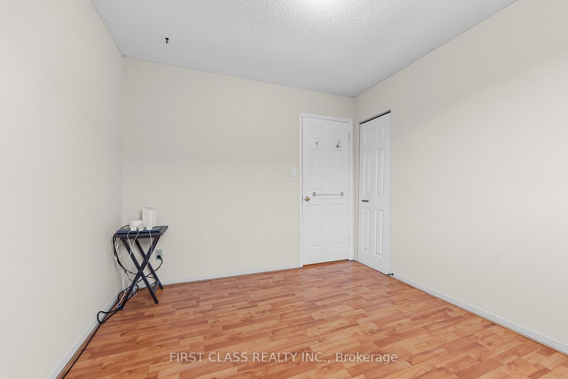 Photo 48 of 4213 Beacon Lane, Mississauga, Creditview — HOMEH