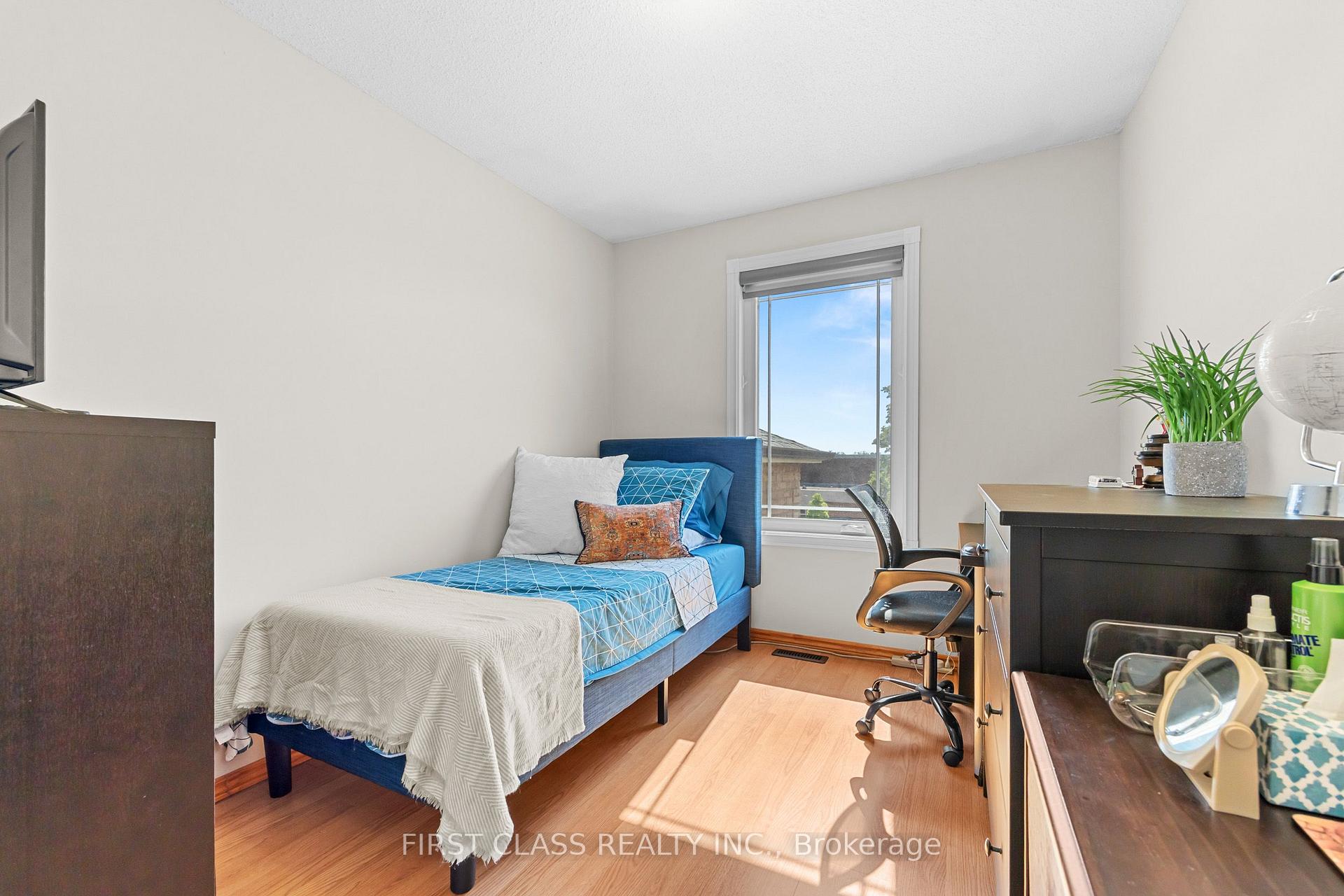 Photo 51 of 4213 Beacon Lane, Mississauga, Creditview — HOMEH