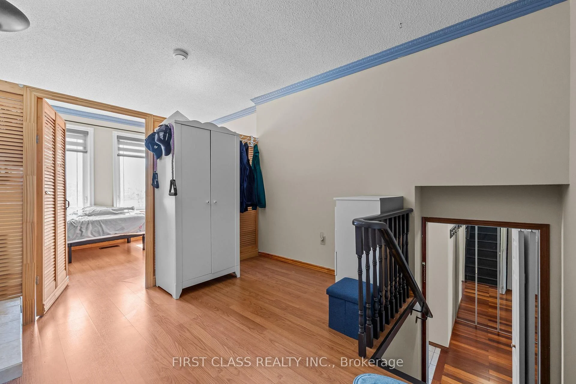 Photo 8 of 4213 Beacon Lane, Mississauga, Creditview — HOMEH