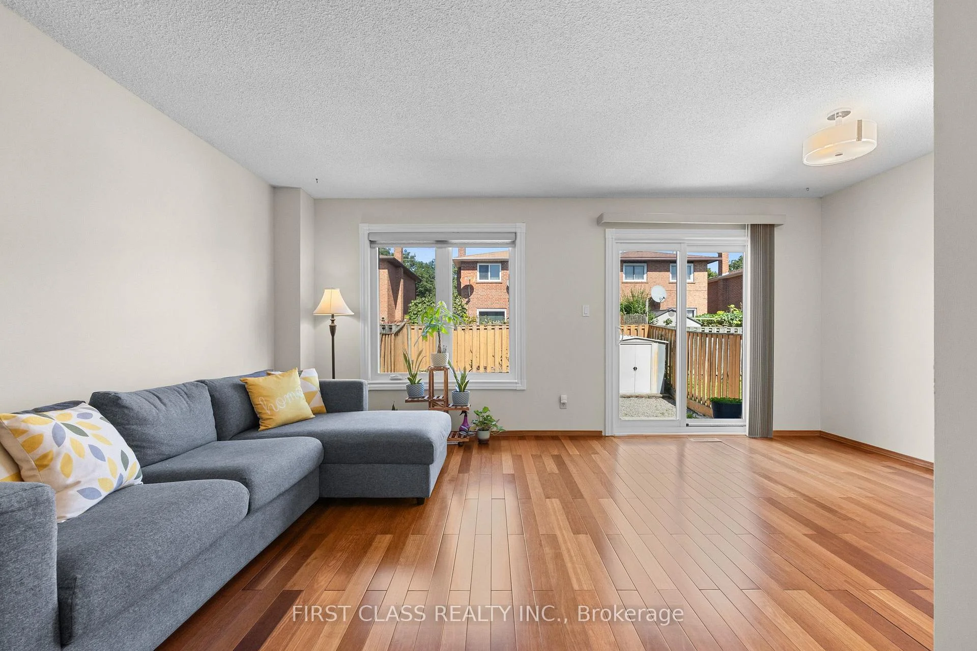 Photo 15 of 4213 Beacon Lane, Mississauga, Creditview — HOMEH