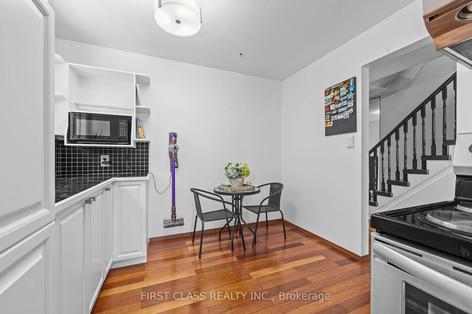 Photo 20 of 4213 Beacon Lane, Mississauga, Creditview — HOMEH