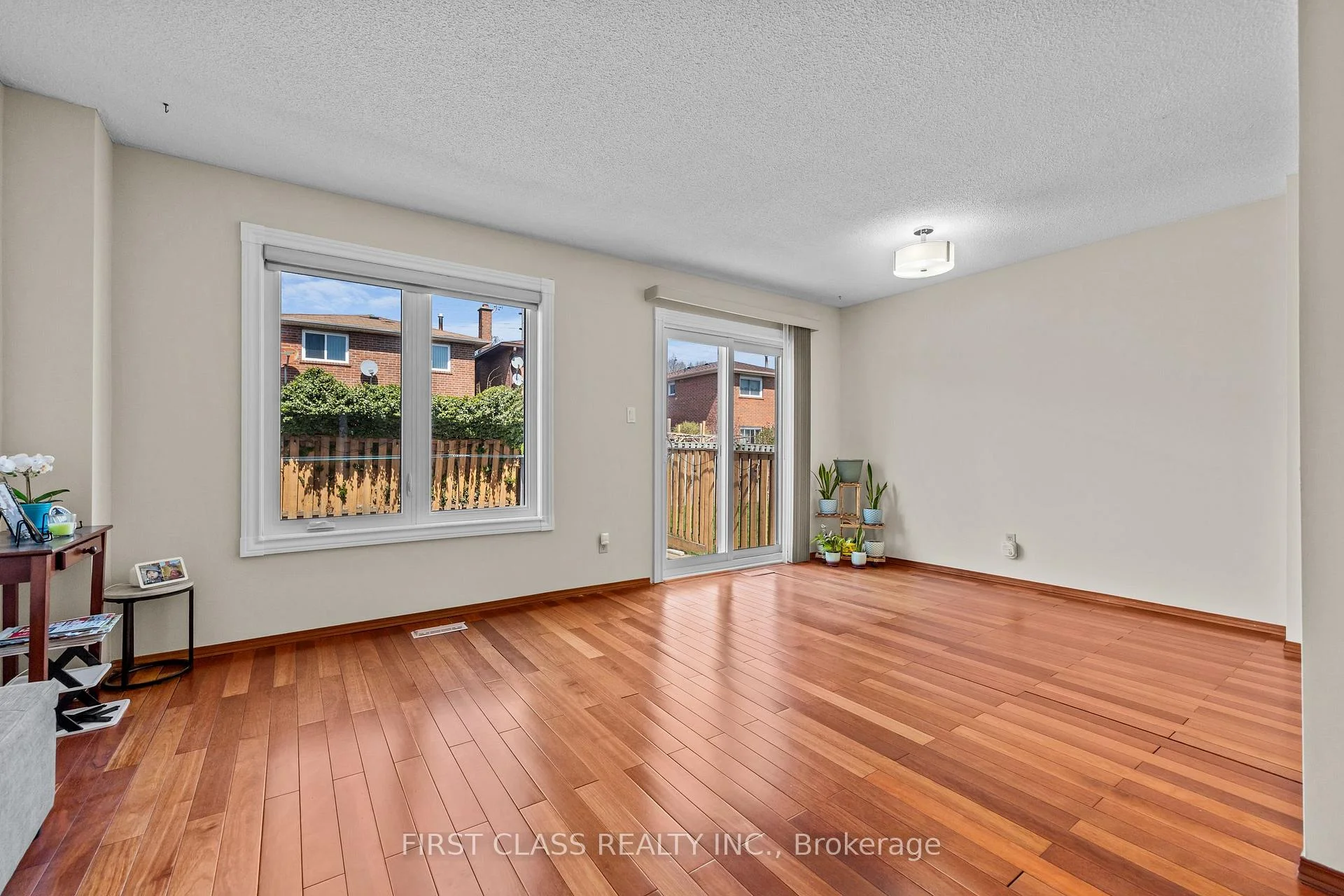 Photo 37 of 4213 Beacon Lane, Mississauga, Creditview — HOMEH