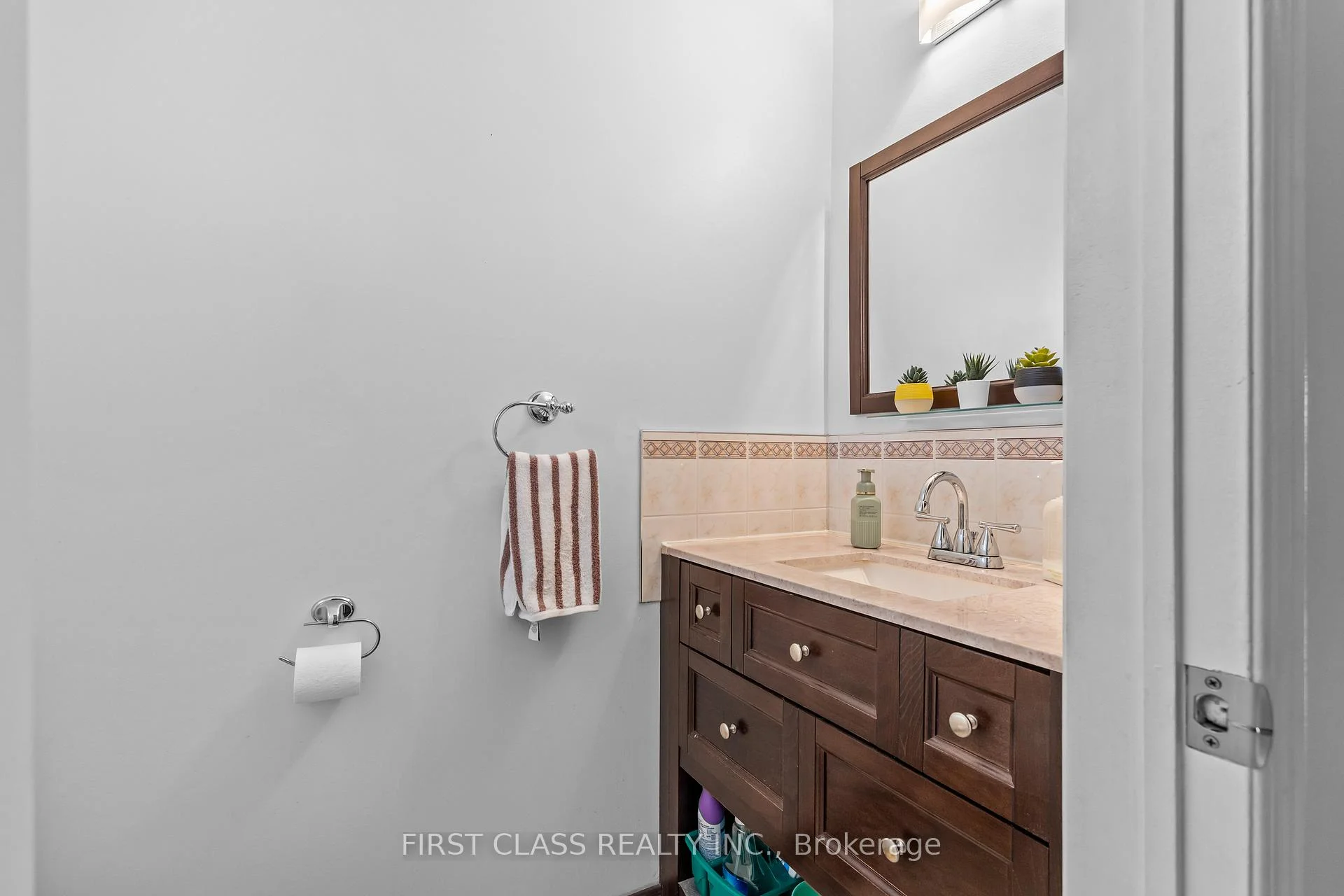 Photo 45 of 4213 Beacon Lane, Mississauga, Creditview — HOMEH