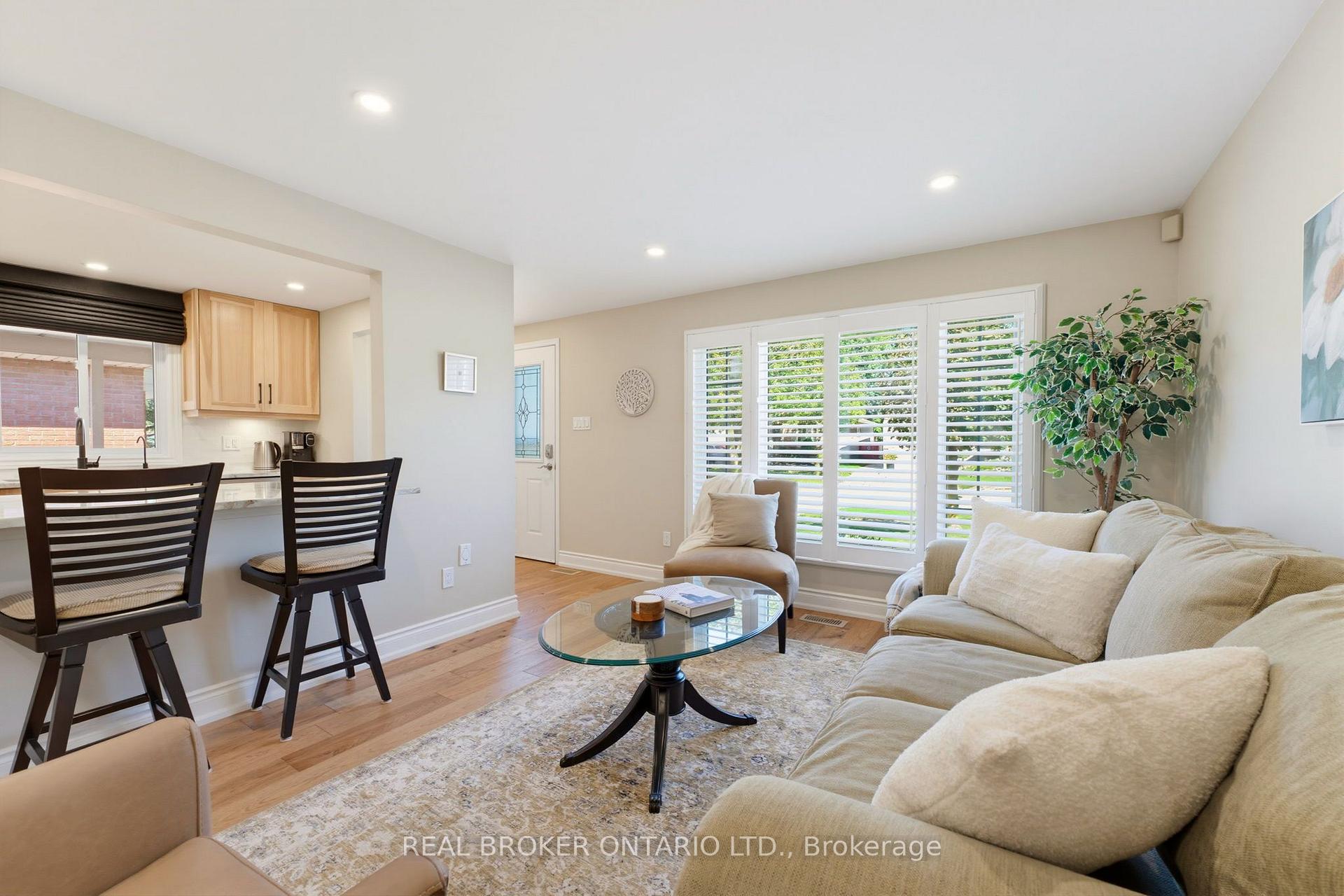 Photo 12 of 42 Parker Drive, Cambridge, Christopher-Champlain — HOMEH