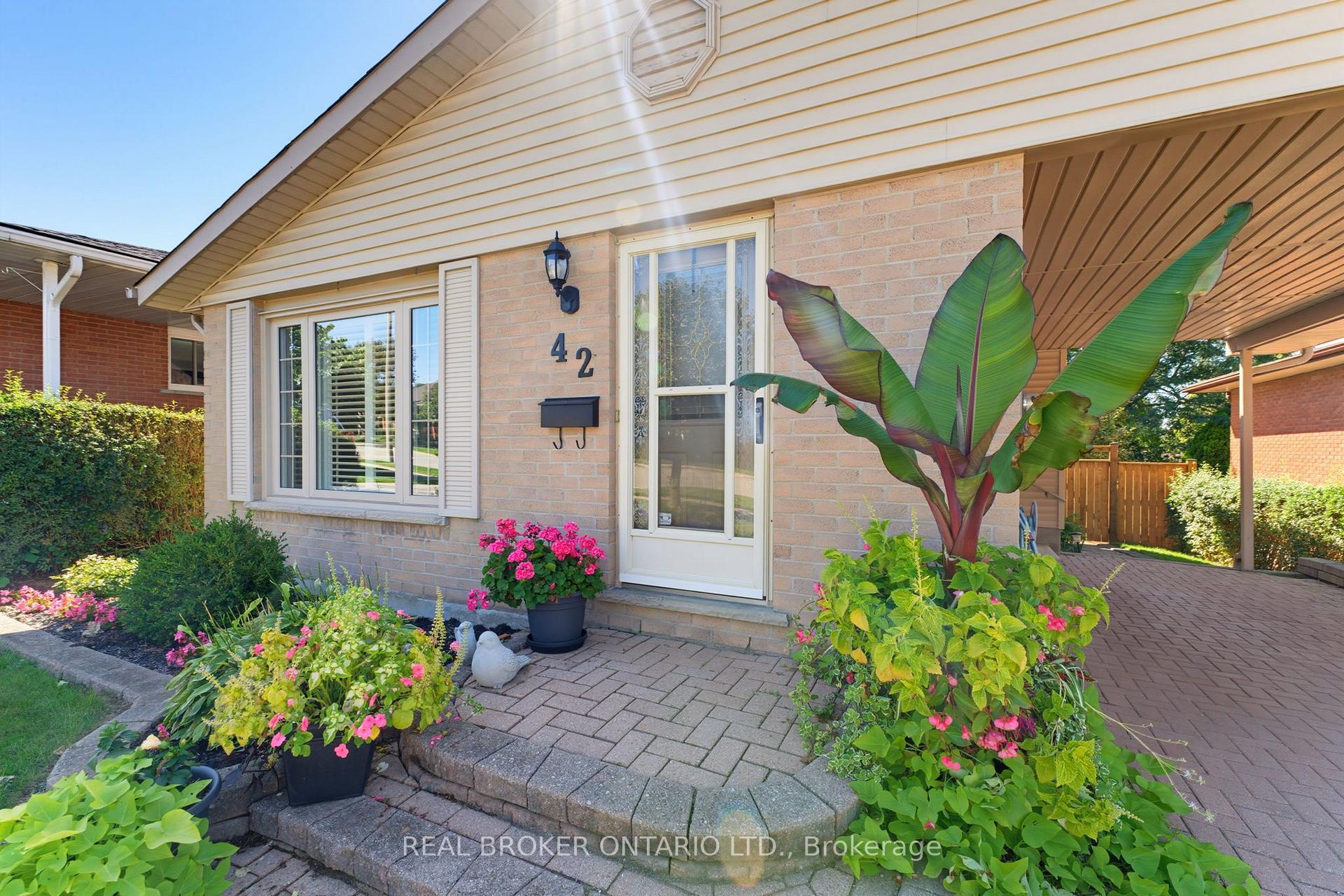 Photo 37 of 42 Parker Drive, Cambridge, Christopher-Champlain — HOMEH