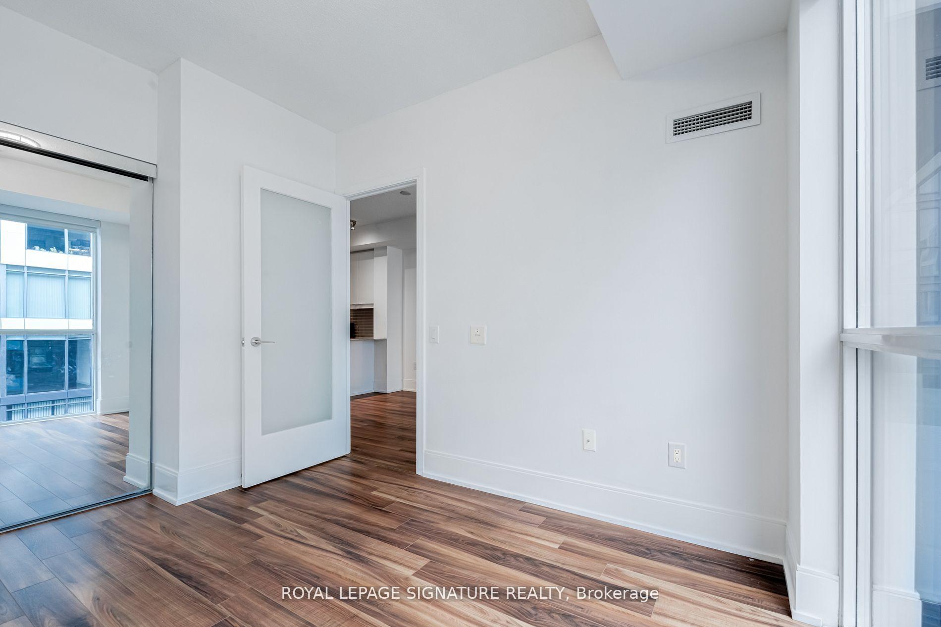 Photo 13 of Unit 1103, 560 Front Street W, Toronto, Waterfront Communities — HOMEH