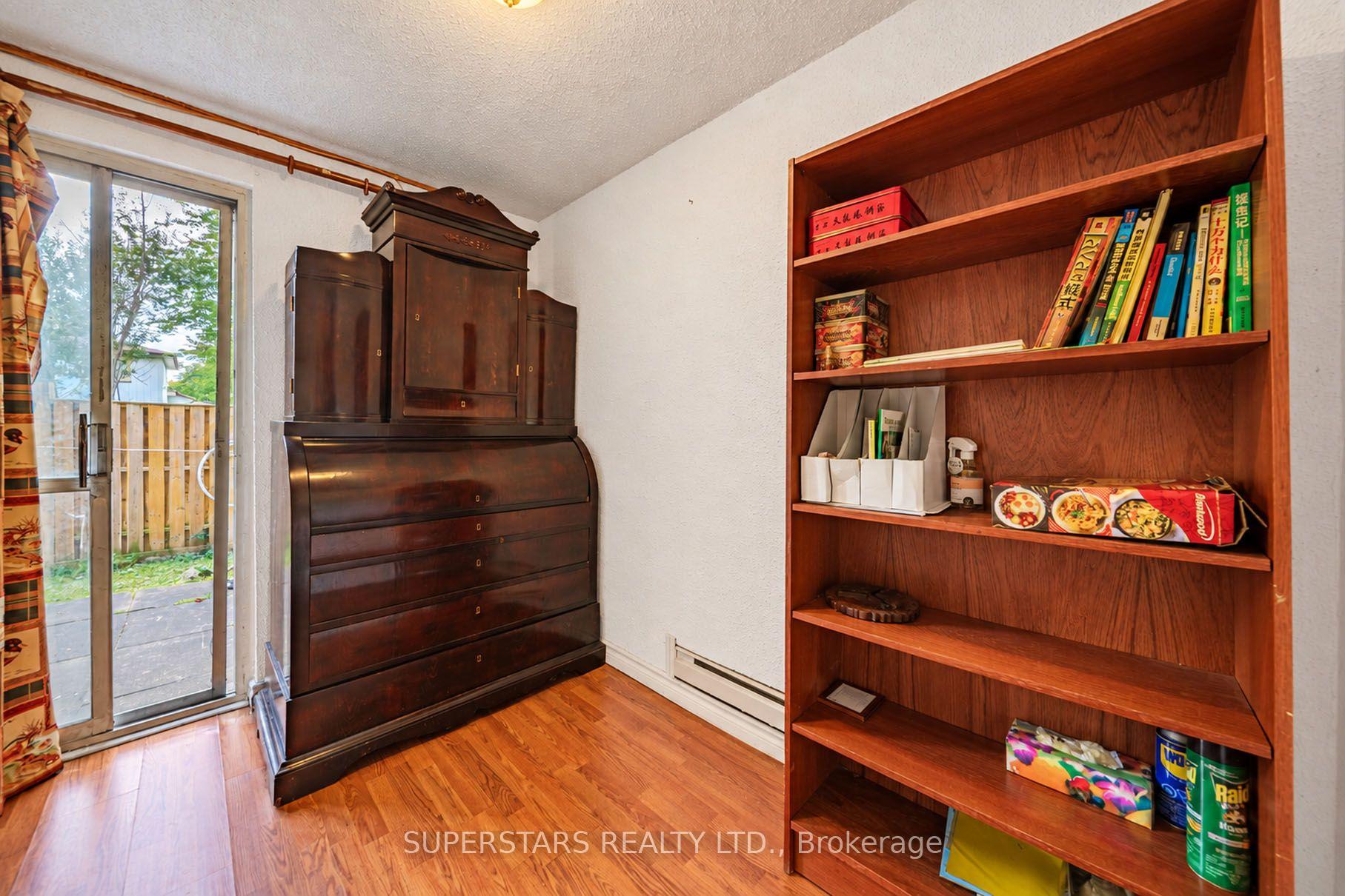 Photo 25 of 29 Jenny Wrenway, North York, Hillcrest Village — HOMEH