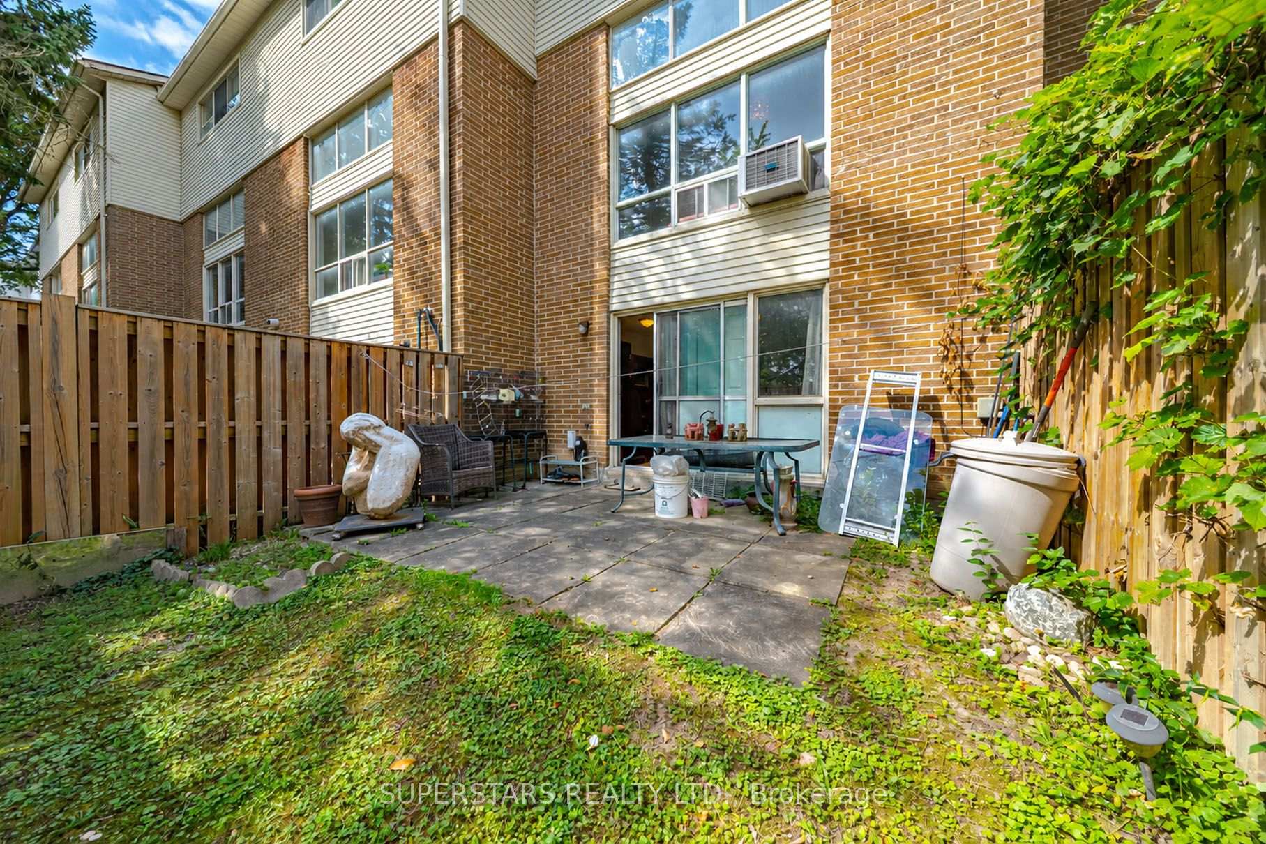 Photo 34 of 29 Jenny Wrenway, North York, Hillcrest Village — HOMEH