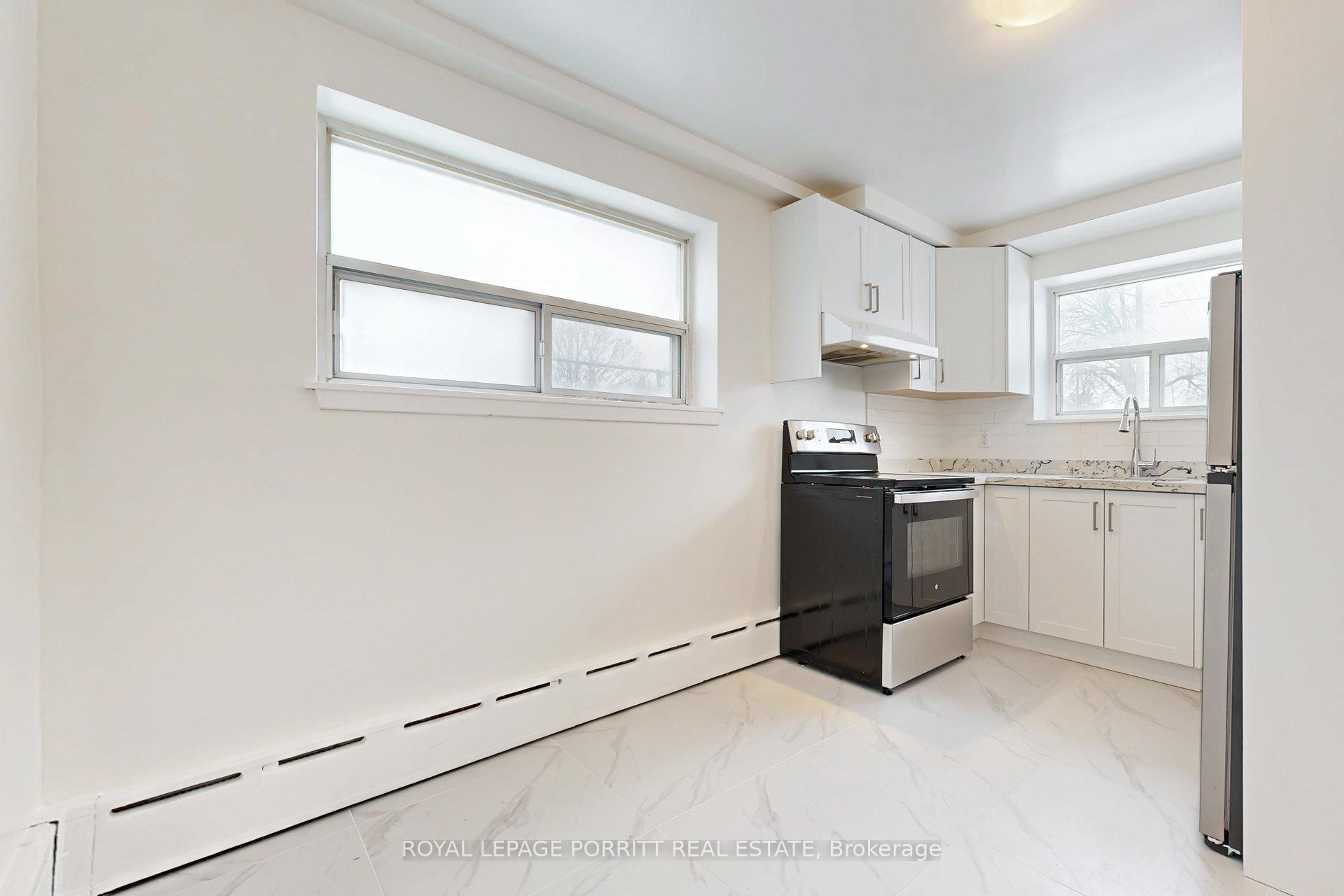 Photo 11 of Unit 1, 149 Alderbrae Avenue, Etobicoke, Alderwood — HOMEH