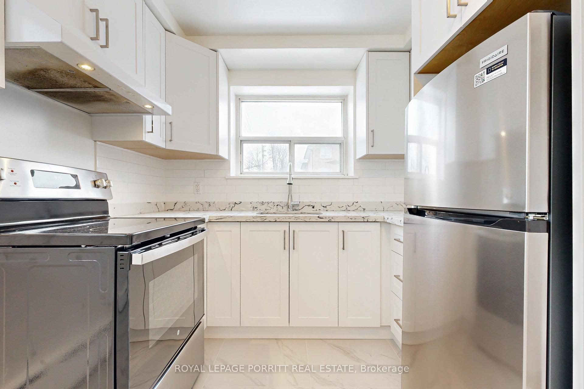 Photo 14 of Unit 1, 149 Alderbrae Avenue, Etobicoke, Alderwood — HOMEH