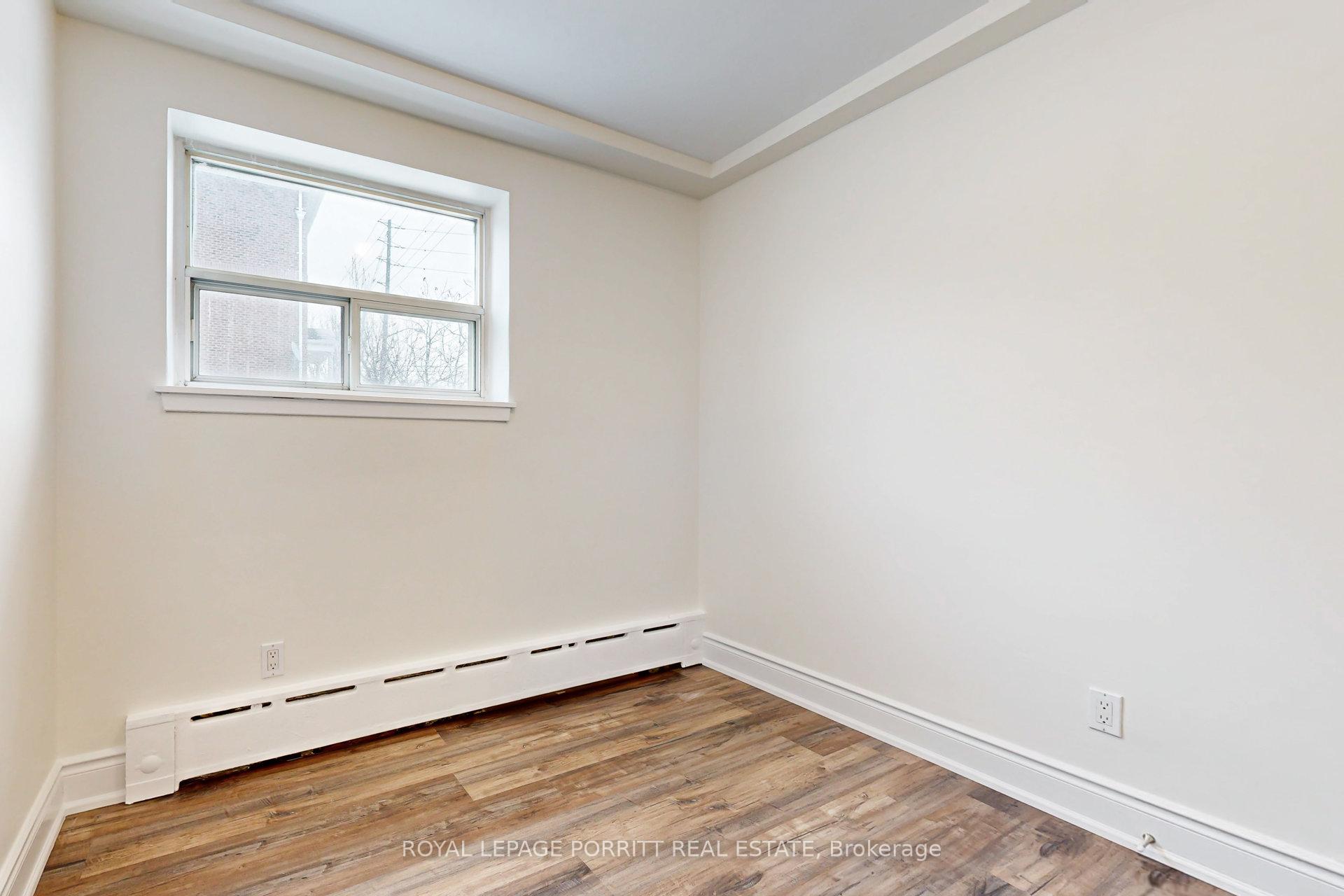 Photo 22 of Unit 1, 149 Alderbrae Avenue, Etobicoke, Alderwood — HOMEH