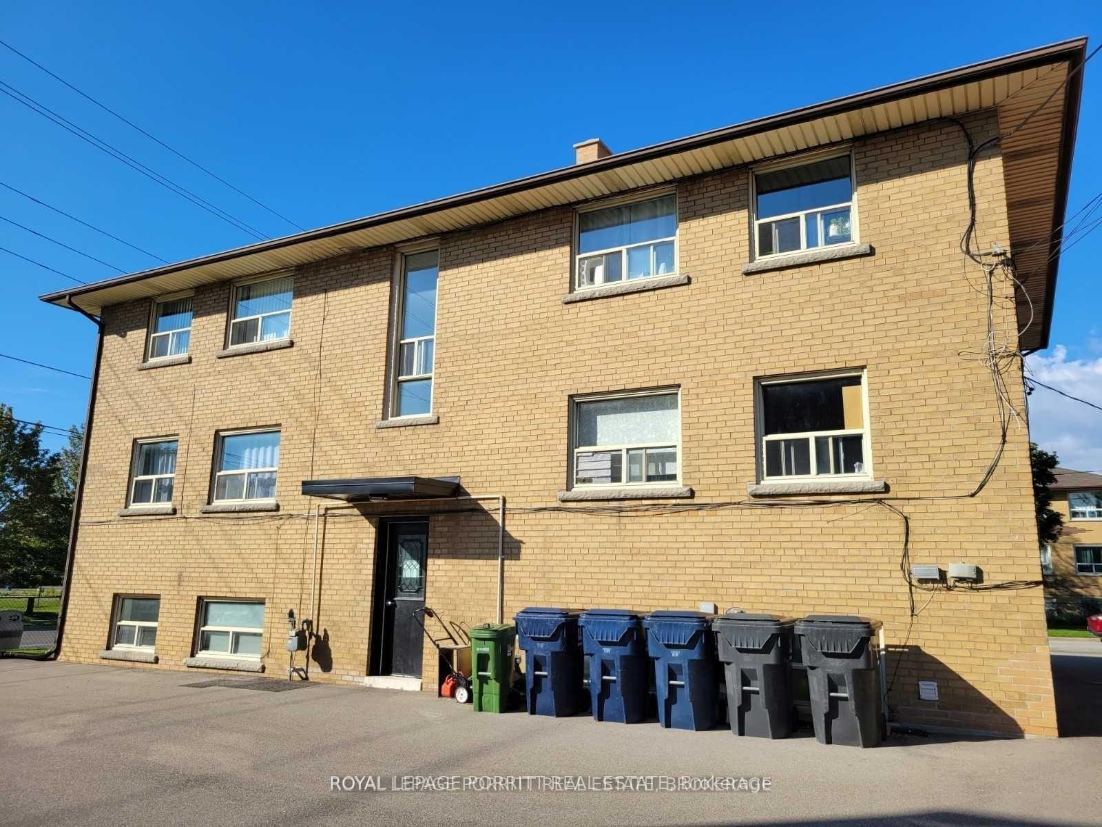Photo 28 of Unit 1, 149 Alderbrae Avenue, Etobicoke, Alderwood — HOMEH