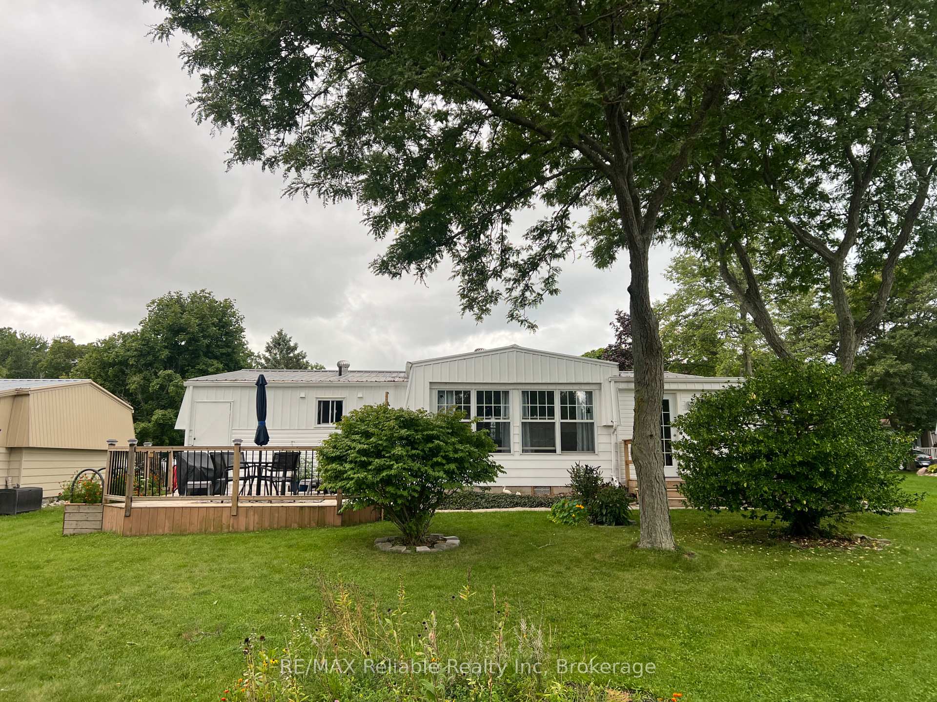 Photo 11 of 413 Shannon Boulevard, South Huron, Stephen — HOMEH