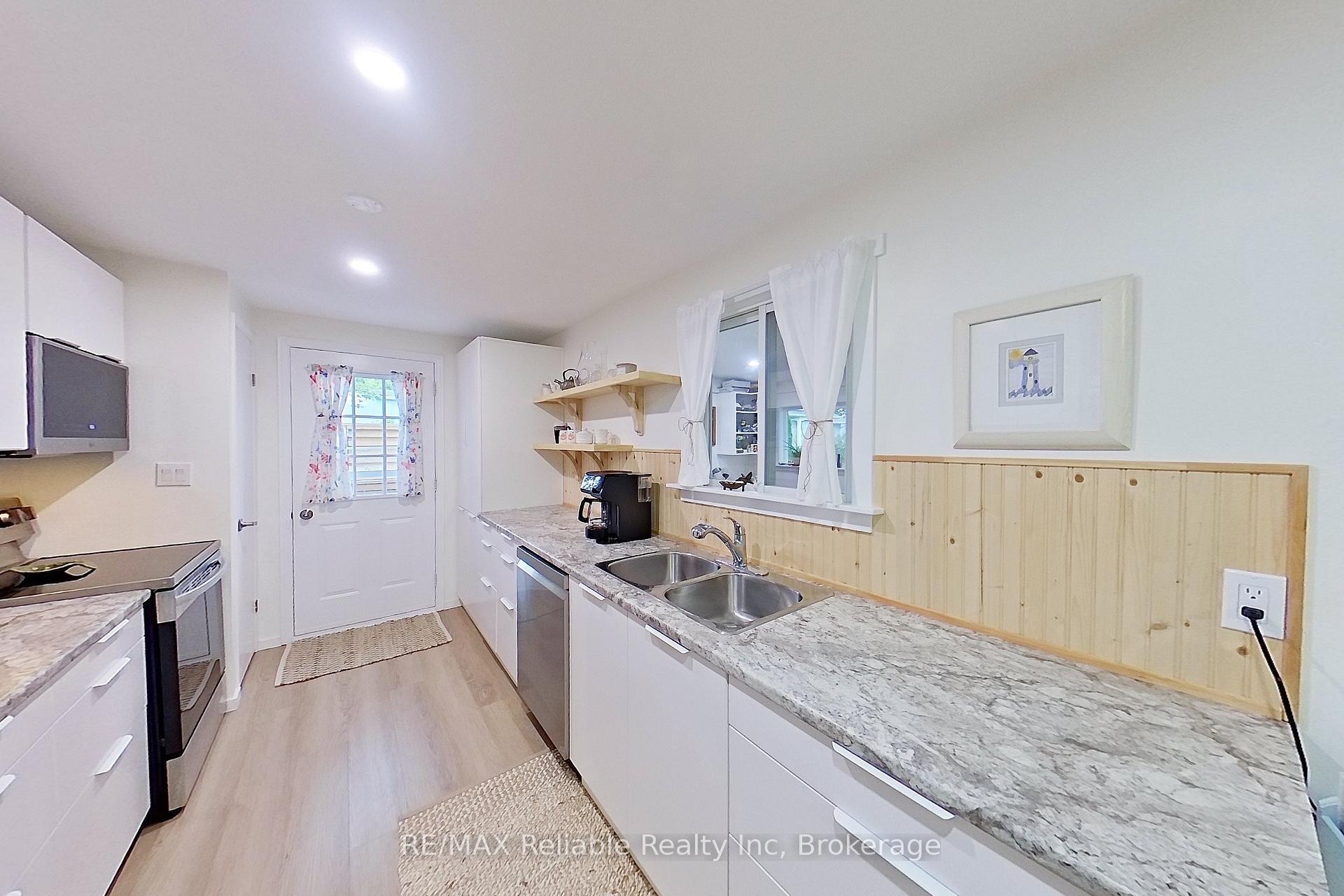 Photo 20 of 413 Shannon Boulevard, South Huron, Stephen — HOMEH