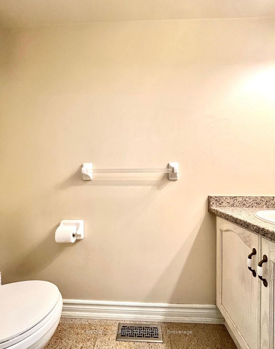 Photo 19 of 215 Kingknoll Drive, Brampton, Fletcher's Creek South — HOMEH