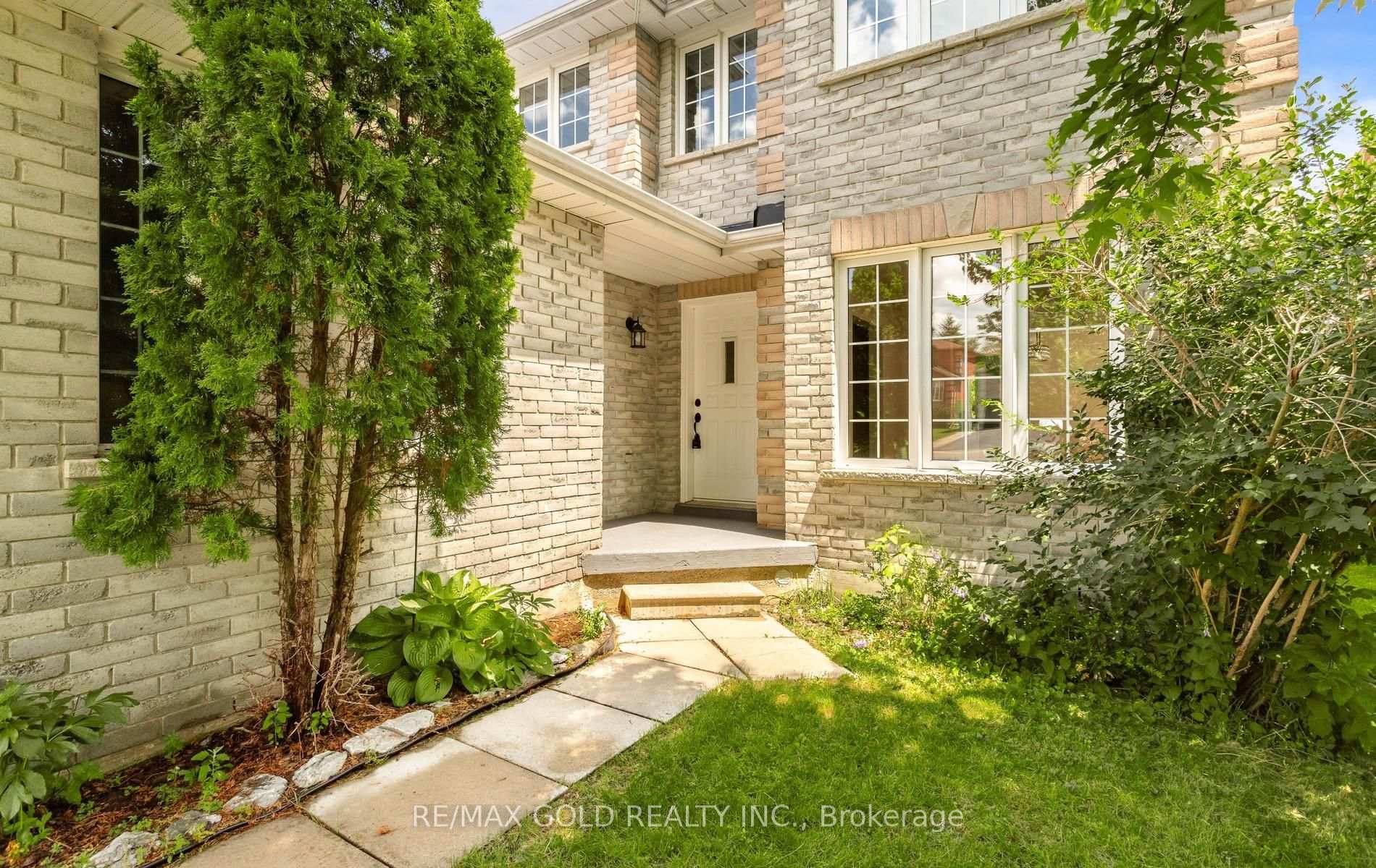 Photo 4 of 123 Ruffet Drive, Barrie, Edgehill Drive — HOMEH