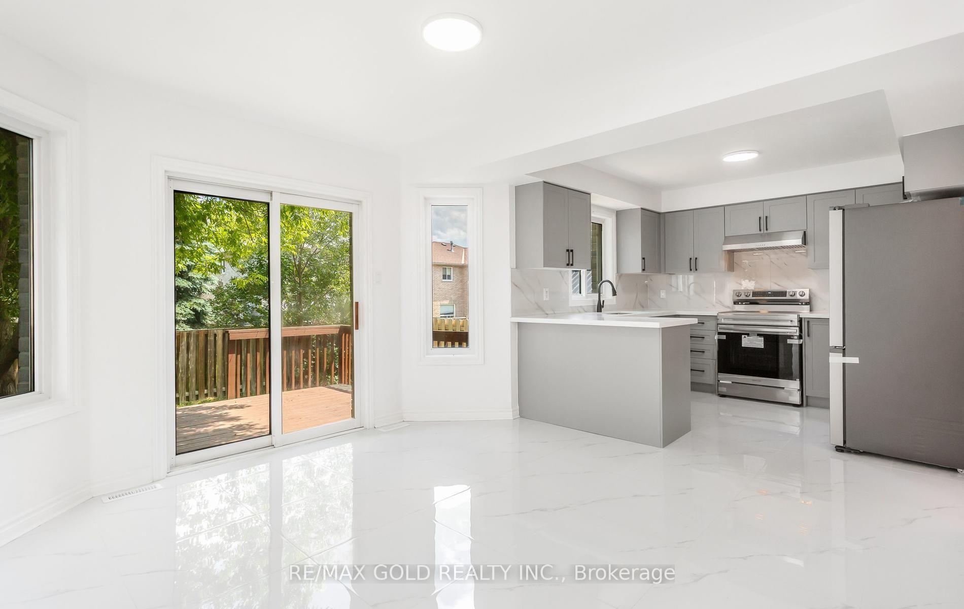 Photo 14 of 123 Ruffet Drive, Barrie, Edgehill Drive — HOMEH