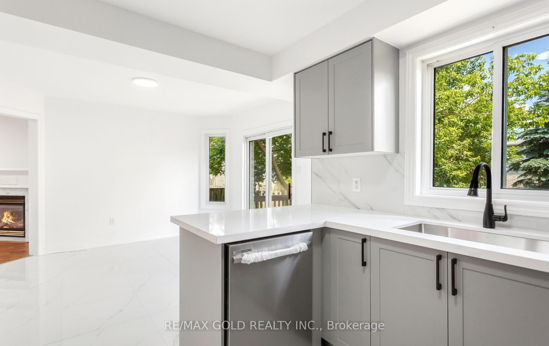 Photo 21 of 123 Ruffet Drive, Barrie, Edgehill Drive — HOMEH