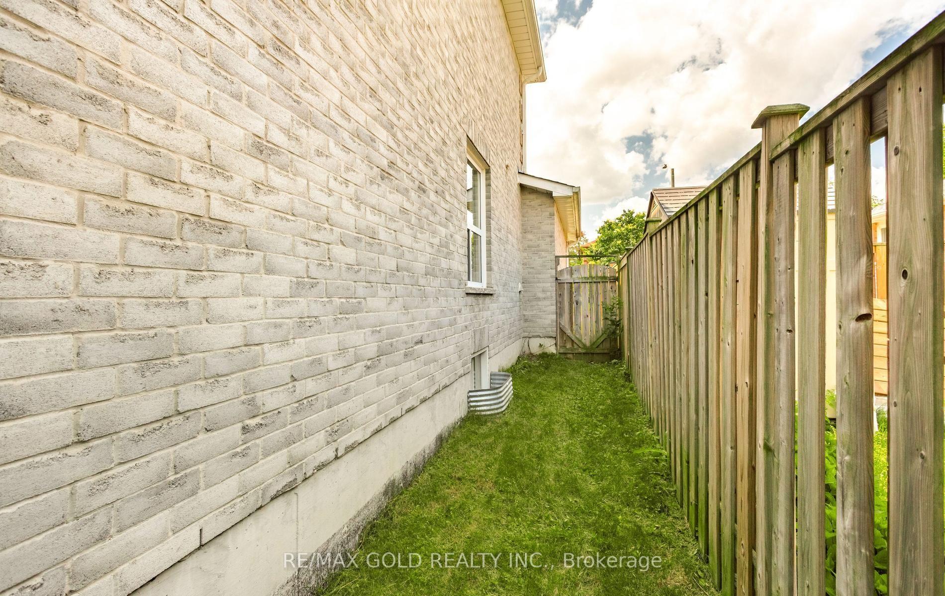 Photo 43 of 123 Ruffet Drive, Barrie, Edgehill Drive — HOMEH