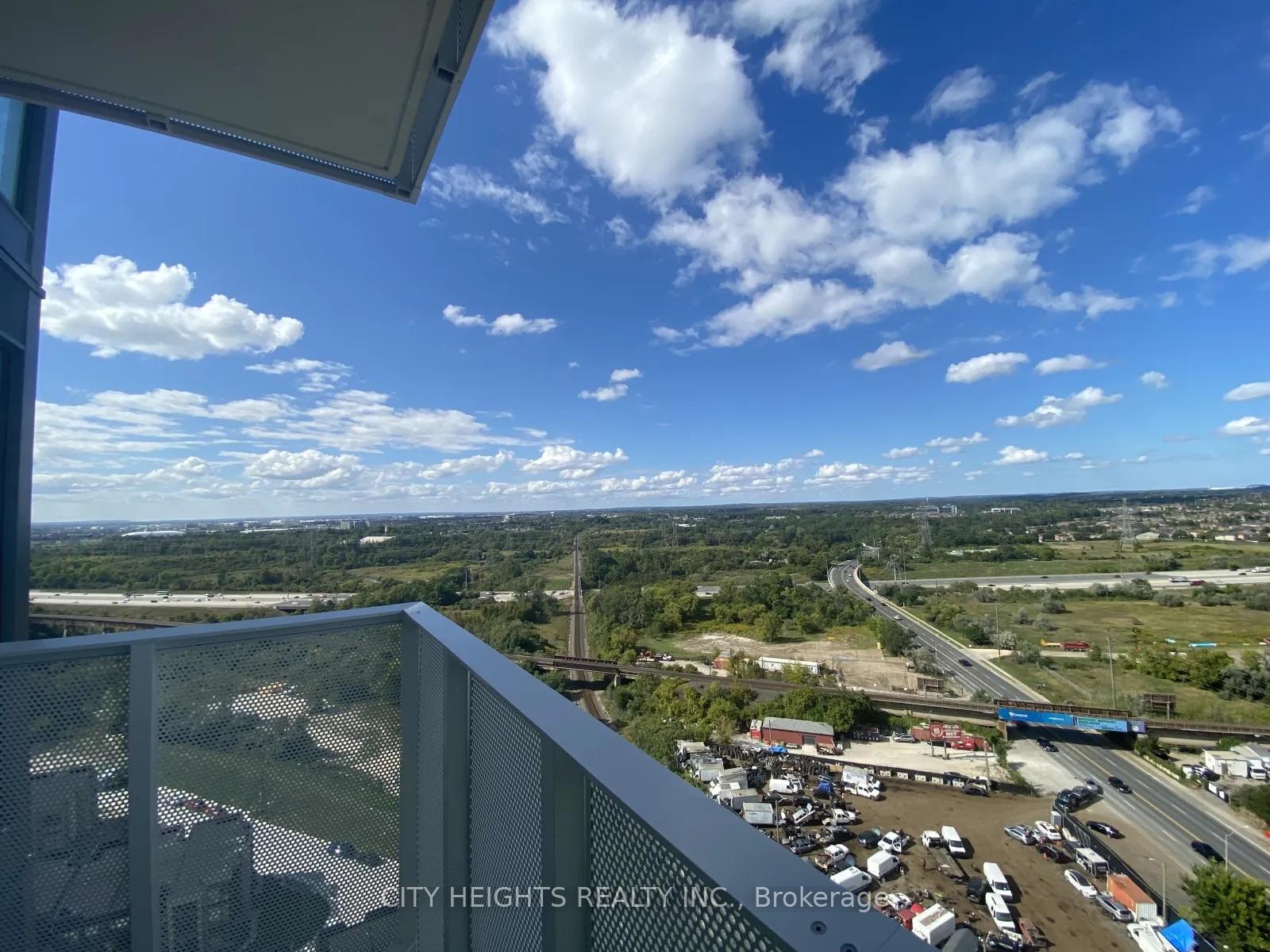 Photo 10 of Unit 1909, 7082 Islington Avenue, Vaughan, Vaughan Grove — HOMEH