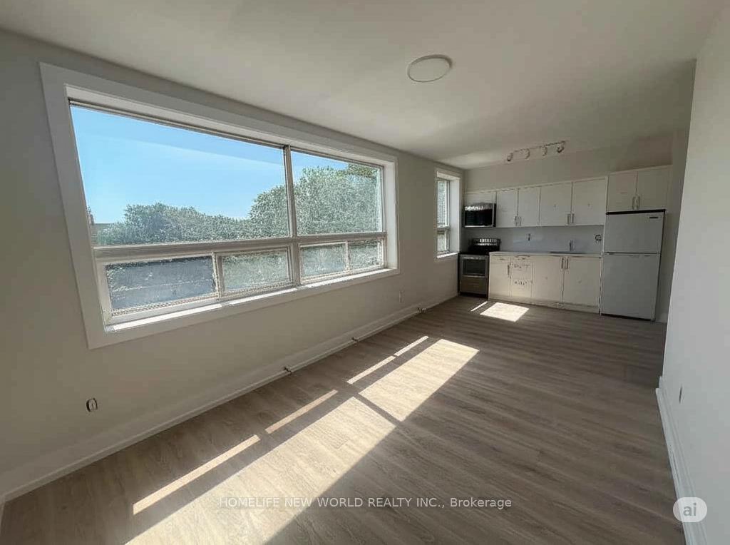 Photo of Unit 3, 2310 Lake Shore Boulevard